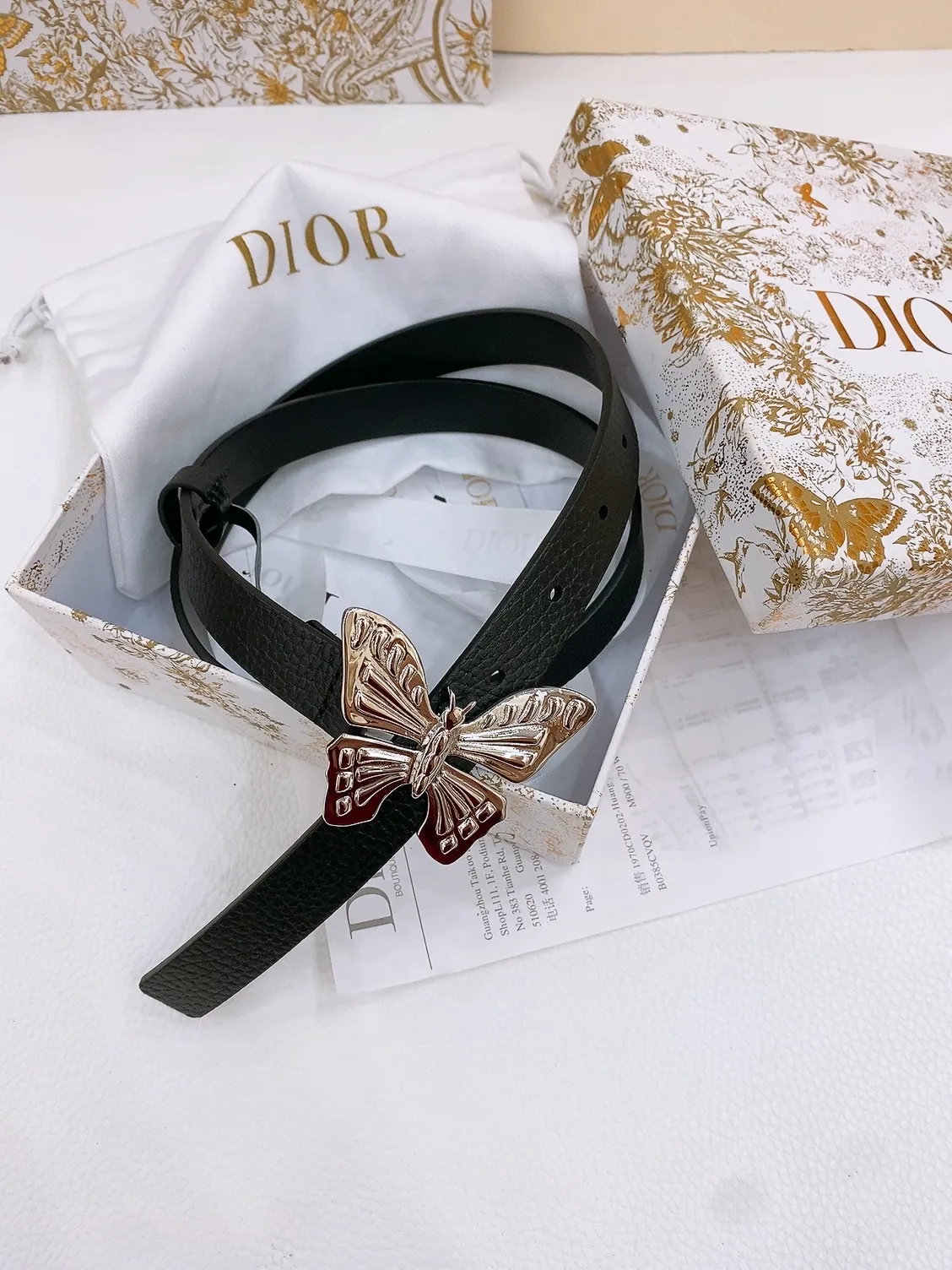 💰440💰Full package💰 💍Purchase level Dior Saddle Belt Brass hardware Double-sided saddle belt Grained cowhide surface and smooth cowhide bottom Soft and delicate feel Belt 2.0cm