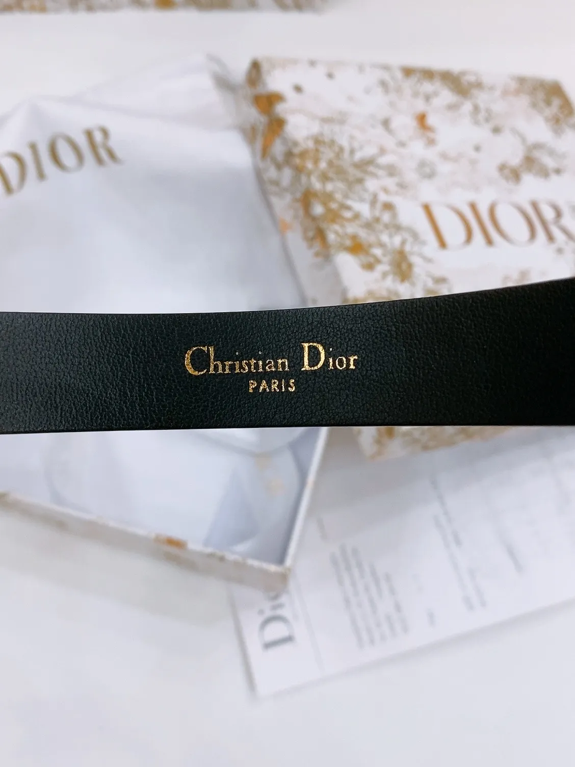 💰440💰Full package💰 💍Purchase level Dior Saddle Belt Brass hardware Double-sided saddle belt Grained cowhide surface and smooth cowhide bottom Soft and delicate feel Belt 2.0cm
