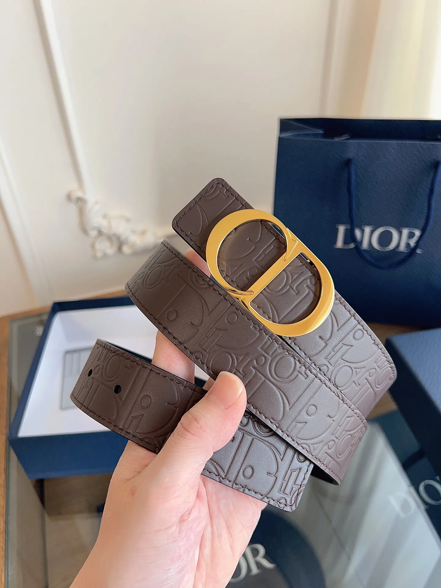 💰460💰Full package💰💍Purchasing-grade DIOR⚡️🌹Enhanced version🇫🇷French original leather, brown/embossed full leather. The quality is unquestionable. There is no better. Only the best⚡️🌹Size 3.5 cm