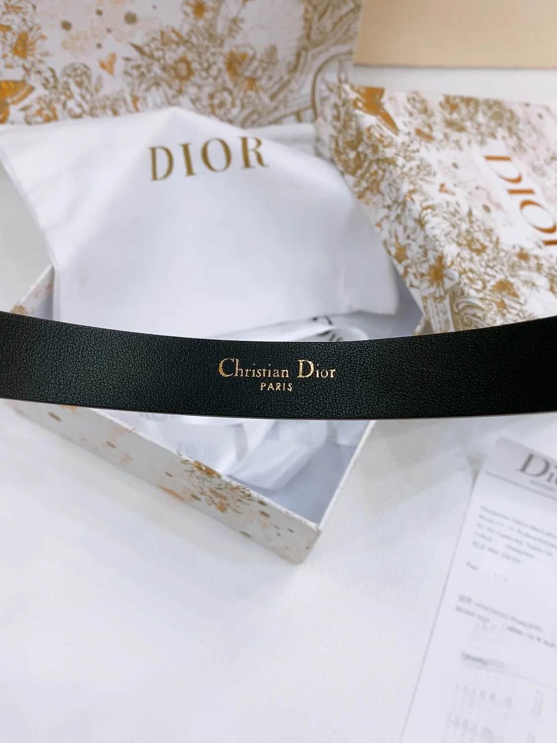 💰440💰Full package💰 💍Purchase level Dior Saddle Belt Brass hardware Double-sided saddle belt Grained cowhide surface and smooth cowhide bottom Soft and delicate feel Belt 2.0cm