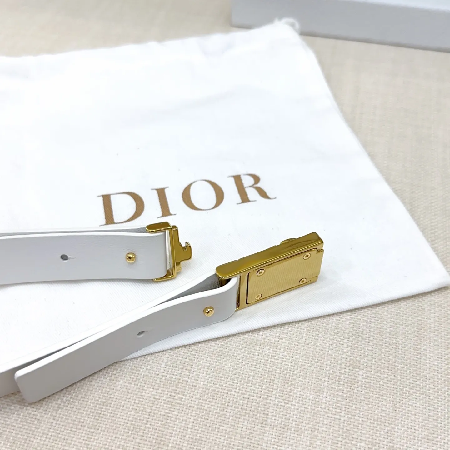 💰480💰Full package💰 💍Purchasing-grade Dior women's belt⚡️🌹 Width 2.0cm Double-sided first-layer cowhide⚡️🌹Length 75-100 Euro Premium copper hardware buckle original mold customization High quality
