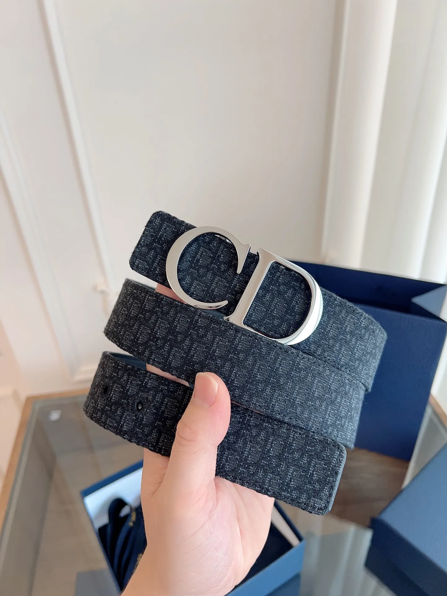 💰480💰Full package💰 💍Purchasing agent level "DIOR" Dior/enhanced version🇫🇷French original leather, Oblique small blue cloth/black cowhide. There is no doubt about the quality. There is no better, only the best. Size 3.5 cm