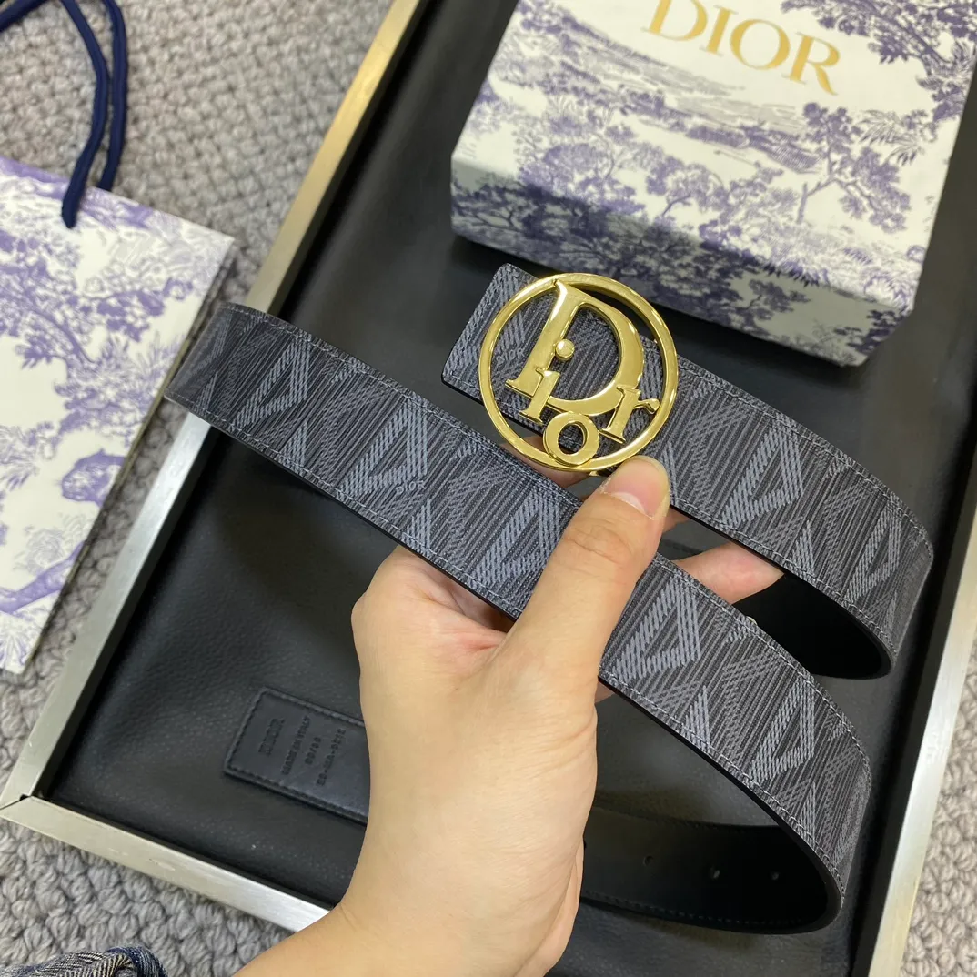 💰460💰Authentic packaging💰 💍Purchase grade Dior DIOR new stainless steel hardware width 3.5CM original imported first-layer cowhide with classic letter cloth. Matched with the original single ruthenium palladium electroplated CD buckle, feel. The oil edges are almost perfect, the original leather is customized