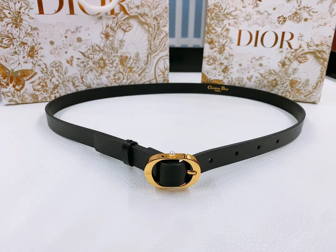 💰440💰Full package💰 💍Consignment grade Dior 20mm black smooth calfskin and silver-toned crystals Dior Chic belt buckle engraved with CD logo White resin beads Christian Dior Paris signature on inner side Lustrous gold-finish metal details Calfskin, brass