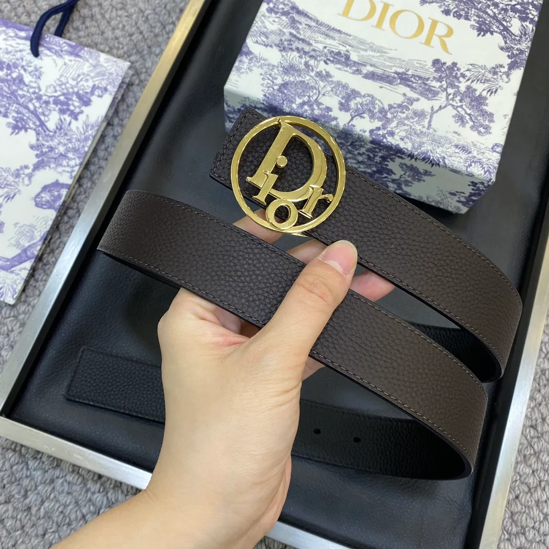 💰460💰Authentic packaging💰 💍Purchasing-grade Dior DIOR new stainless steel hardware 3.5CM wide, imported first-layer cowhide with classic letter cloth. Matched with the original single ruthenium-palladium electroplated CD buckle, feel. The oil edges are almost perfect, the original leather is customized