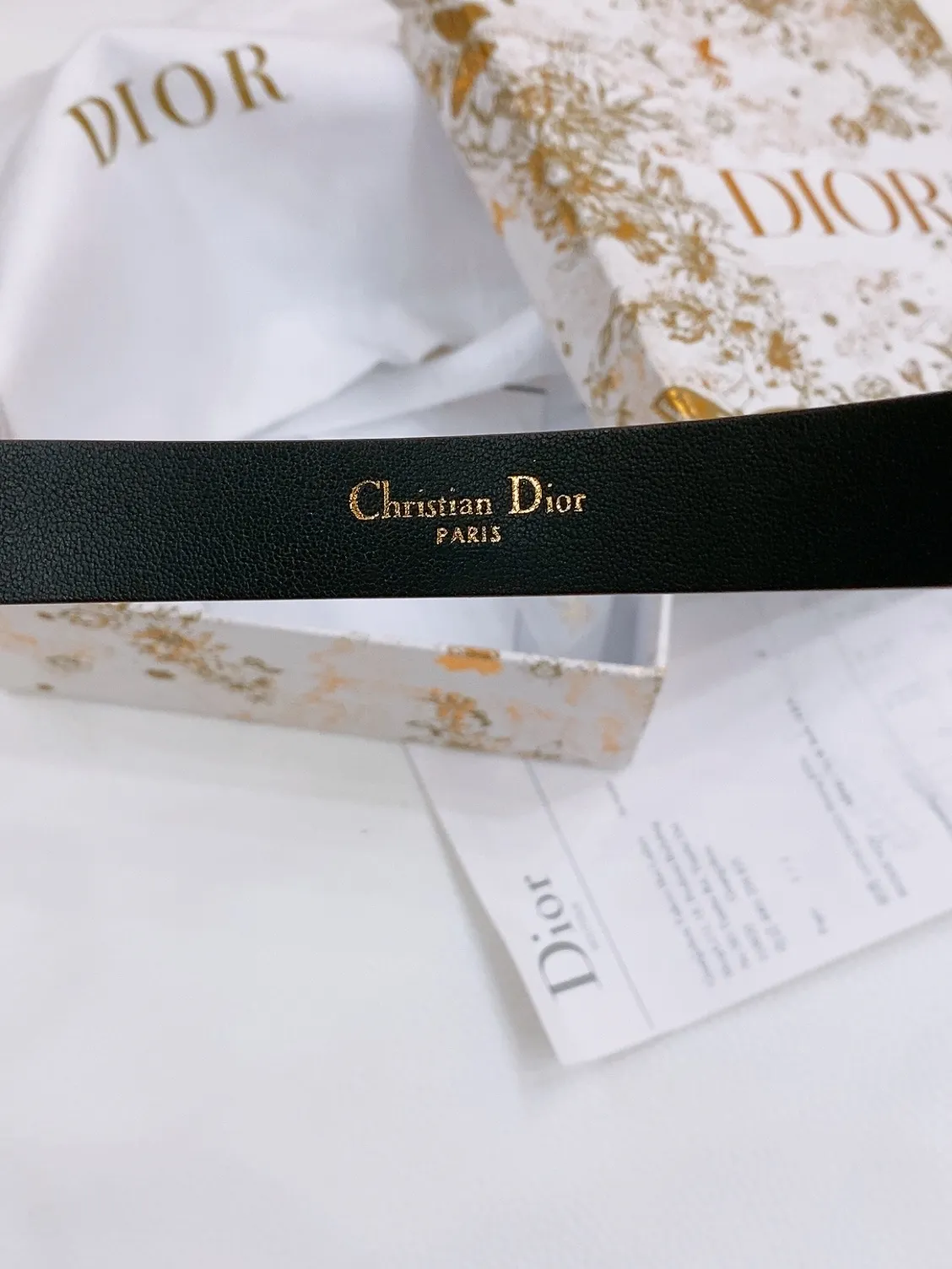 💰440💰Full package💰 💍Purchase level Dior Saddle Belt Brass hardware Double-sided saddle belt Grained cowhide surface and smooth cowhide bottom Soft and delicate feel Belt 2.0cm