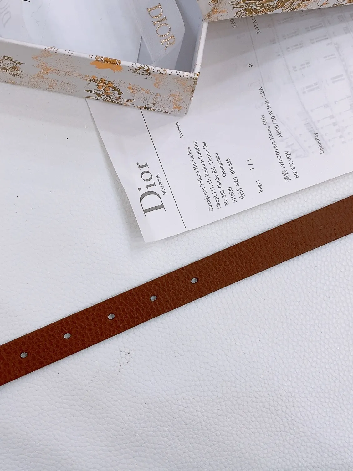 💰440💰Full package💰 💍Purchase level Dior Saddle Belt Brass hardware Double-sided saddle belt Grained cowhide surface and smooth cowhide bottom Soft and delicate feel Belt 2.0cm