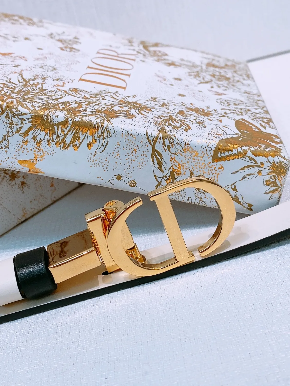 💰440💰Full package💰 💍Purchase level Dior⚡️🌹Montaigne *CD* belt Decorated with *Christian Dior* logo Glossy gold finish metal details Two detachable rings Calfskin belt⚡️🌹2.0cm