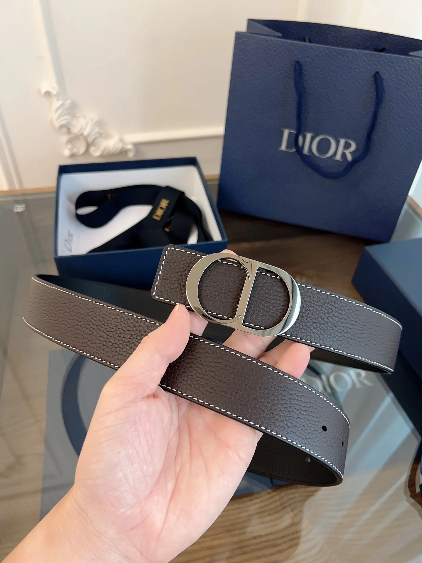 💰480💰Full package💰 💍Purchase-grade "DIOR" Dior/enhanced version🇫🇷French original leather, brown/black full leather. There is no doubt about the quality. There is no better, only the best. Size 3.5 cm