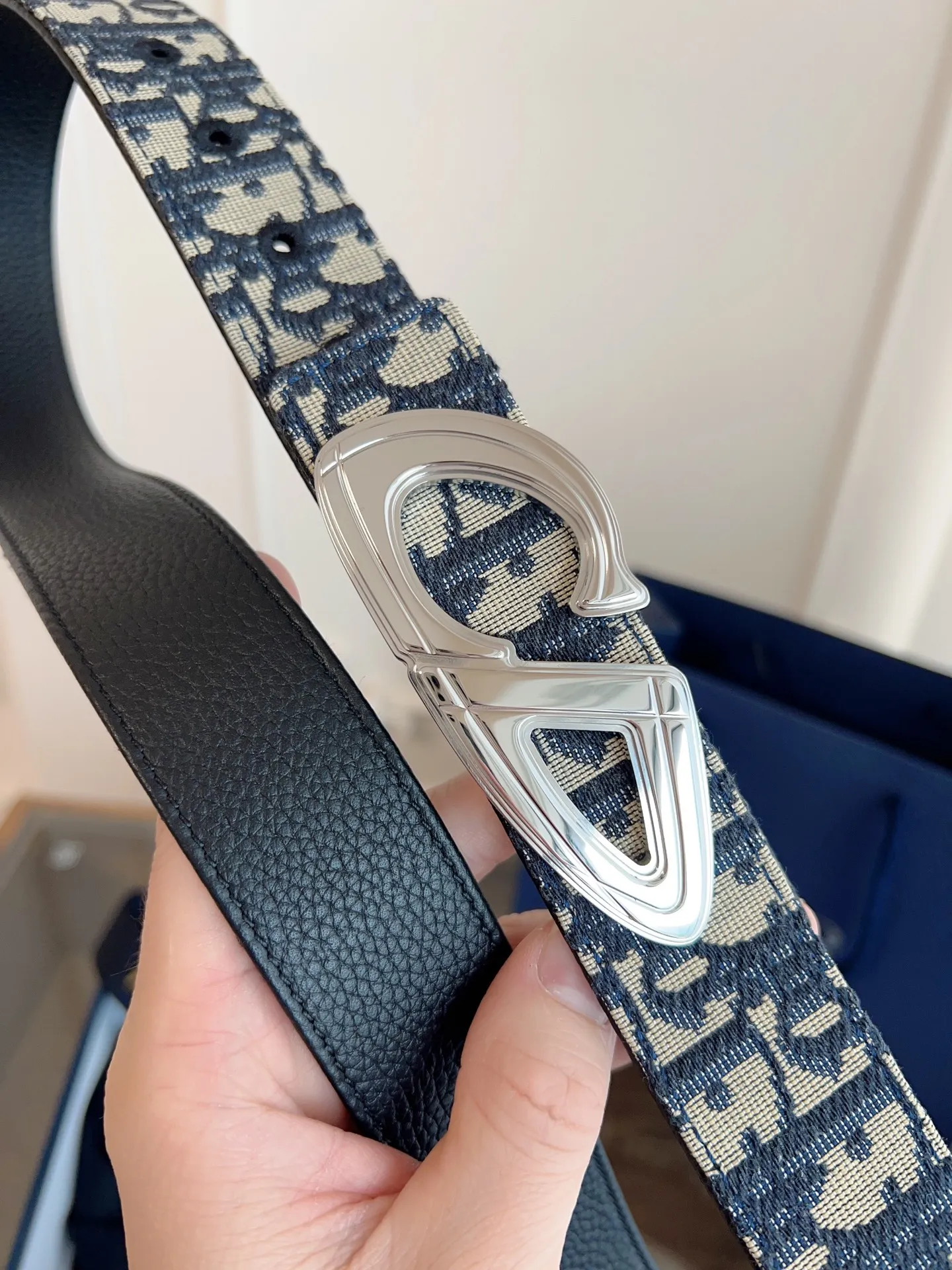 💰480💰Full package💰 💍Purchase-grade "DIOR" Dior/enhanced version🇫🇷French original leather, Oblique blue cloth/black cowhide. The quality is beyond doubt. There is no better, only the best. Size 3.5 cm
