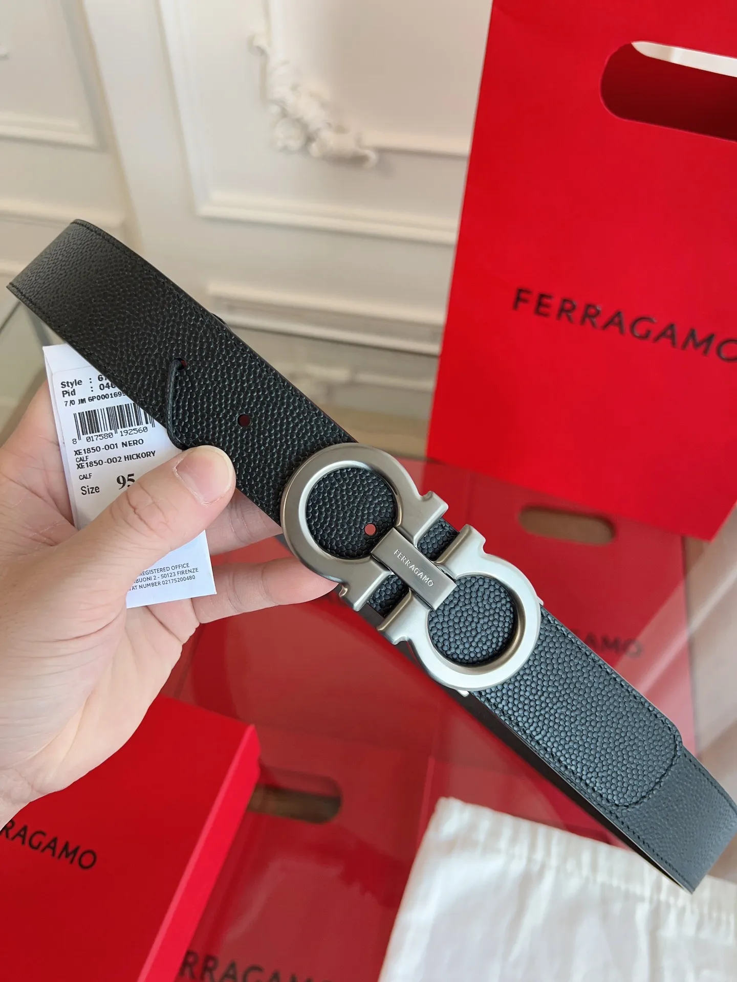 💰440💰Full set of packaging💰 💍Purchase grade Ferragamo 3.5cm original leather. Precision brass hardware upgraded version nfc chip, genuine factory IP plating! Original match