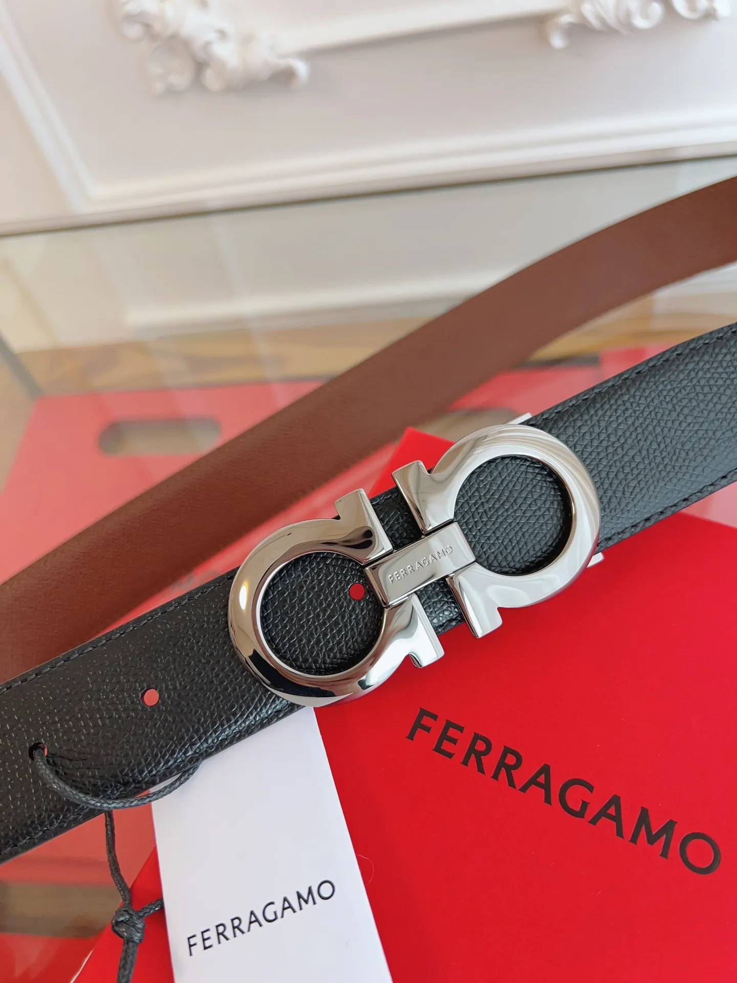 💰440💰Full set of packaging💰 💍Purchase grade Ferragamo 3.5cm original leather. Precision brass hardware upgraded version nfc chip, genuine factory IP plating! Original match
