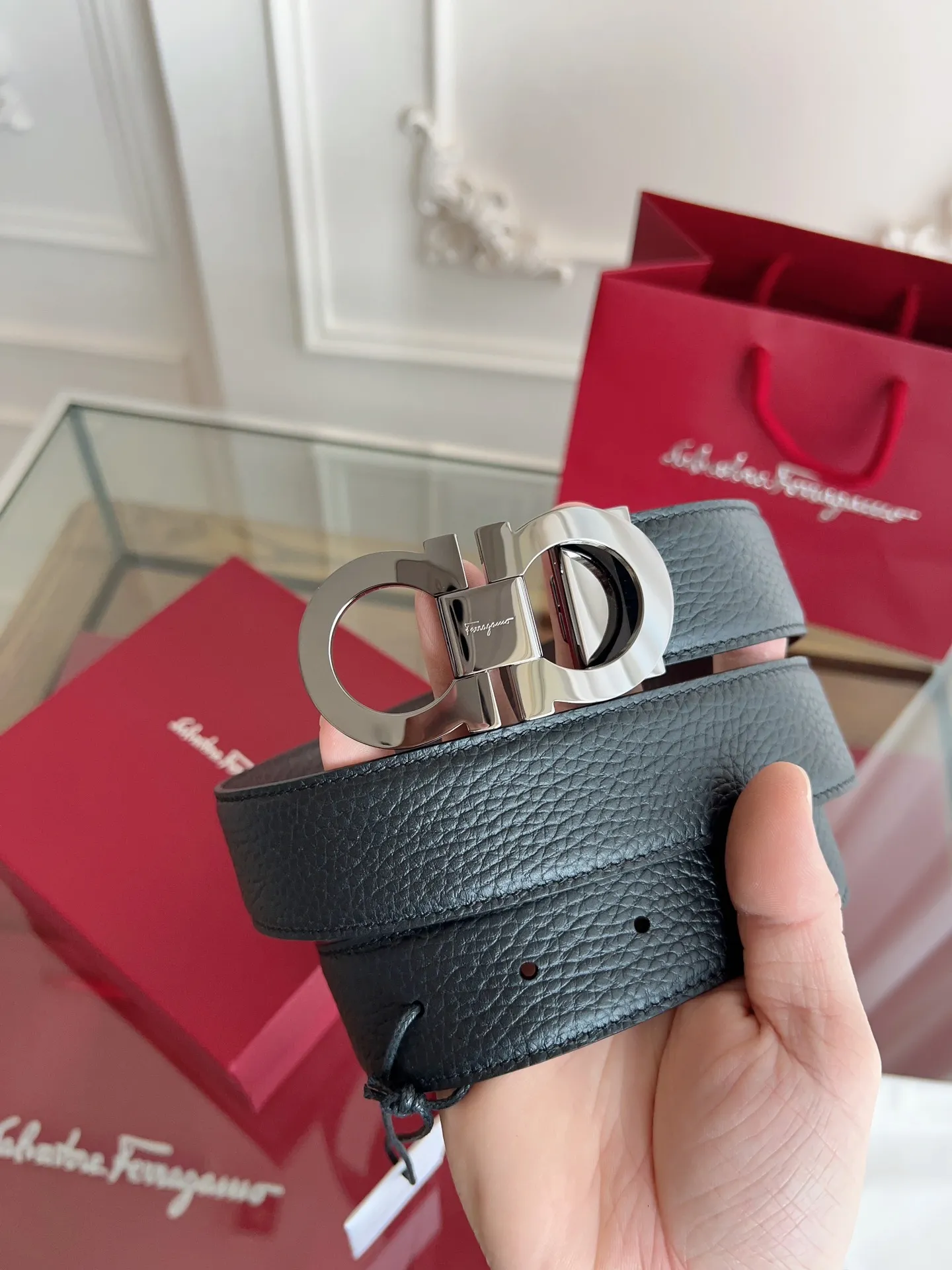 💰440💰Full set of packaging💰 💍Purchase grade Ferragamo 3.5cm⚡️🌹Original leather. Precision brass hardware upgraded version nfc chip, genuine factory IP plating! Original match