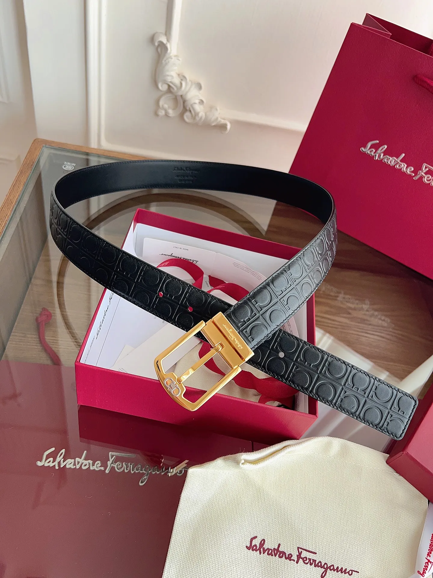 💰440💰Full package💰 💍Purchase-grade Ferragamo⚡️🌹3.5cm original leather. Upgraded precision brass hardware, genuine factory IP plating! Original match,