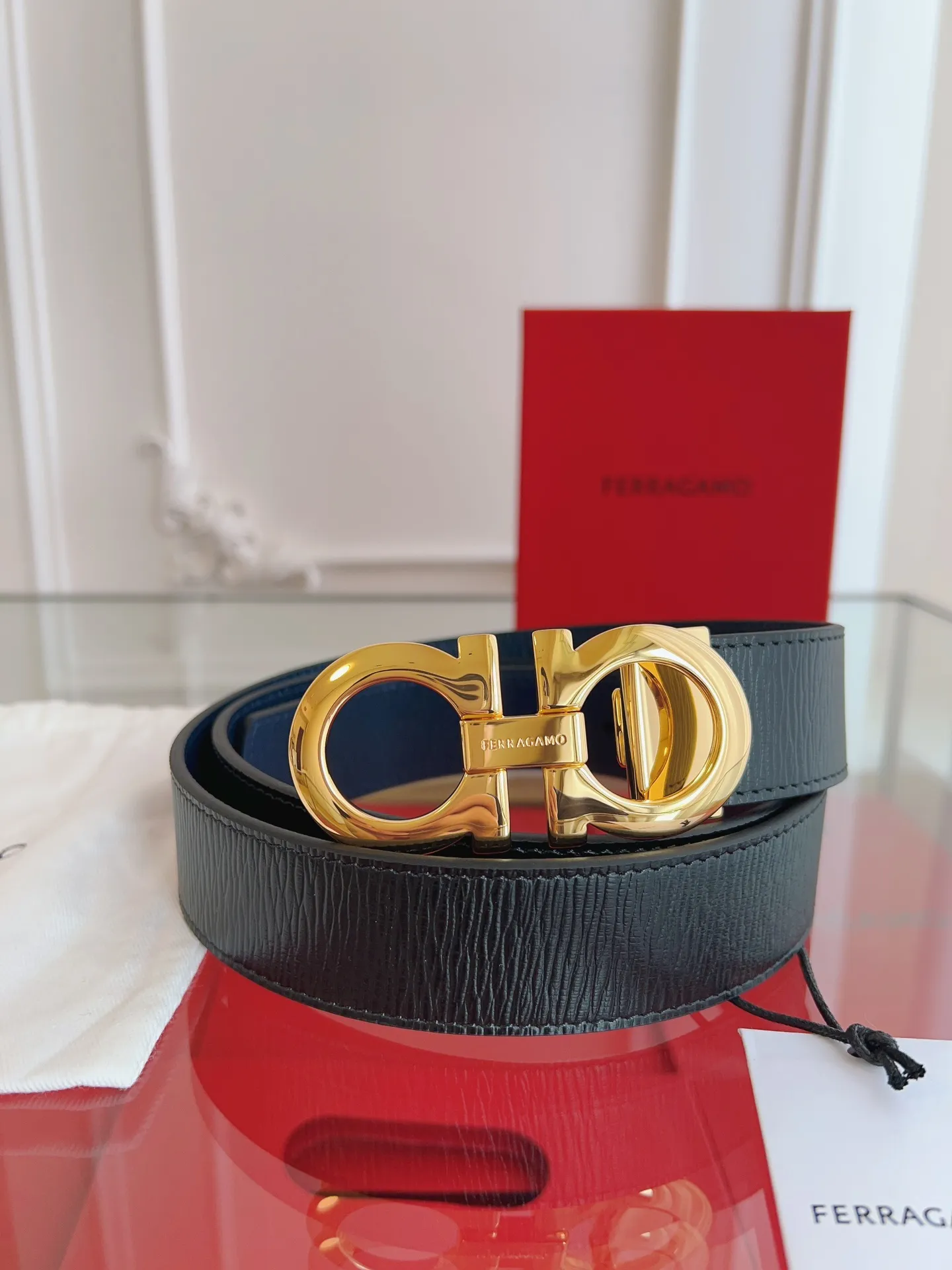 💰440💰Full set of packaging💰 💍Purchase grade Ferragamo 3.5cm original leather. Precision brass hardware upgraded version nfc chip, genuine factory IP plating! Original match