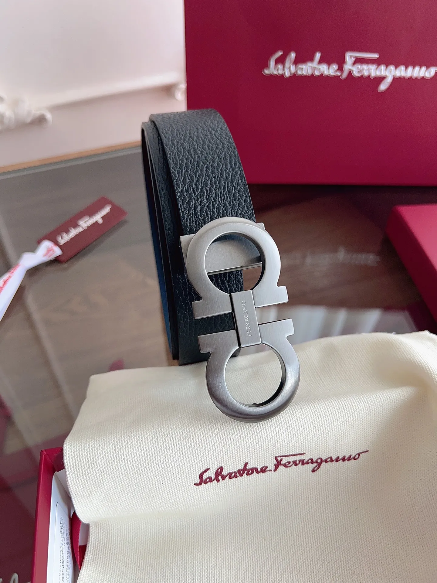 💰440💰Full package💰 💍Purchase-grade Ferragamo⚡️🌹3.5cm original leather. Upgraded precision brass hardware, genuine factory IP plating! Original match,