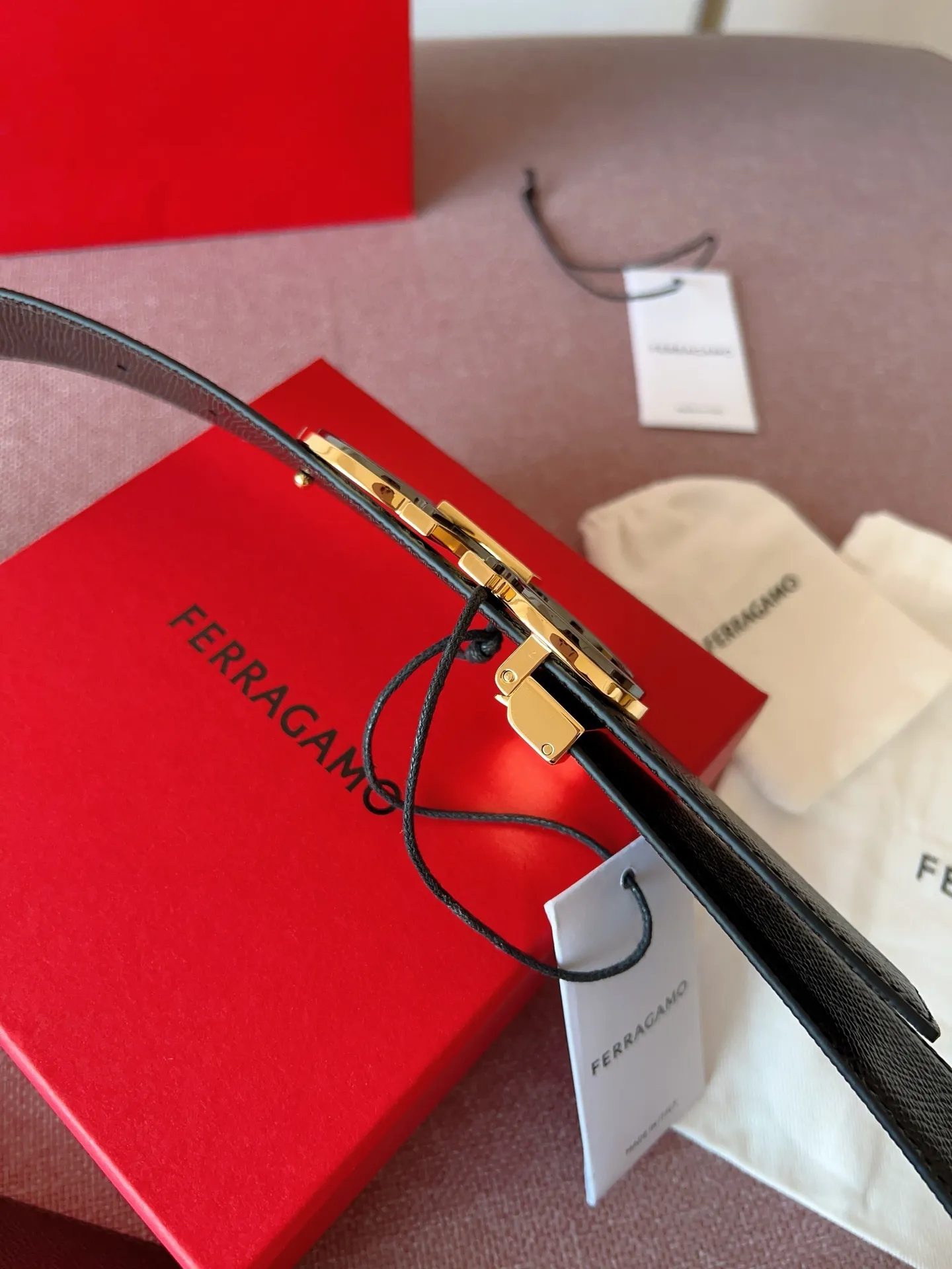 💰460💰Full package💰 💍Purchasing-grade Ferragamo⚡️🌹3.5cm original leather. Precision brass hardware upgraded version genuine factory IP plating! Original match,