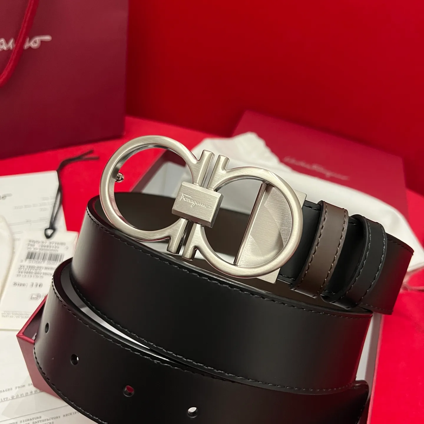 💰440💰Full package💰 💍Purchasing-grade Ferragamo Double-sided Italian imported original black matching☕️New quality palladium-plated buckle Width 3.5cm Double-sided usable The belt is adjustable and can be cut as needed to achieve a slim fit