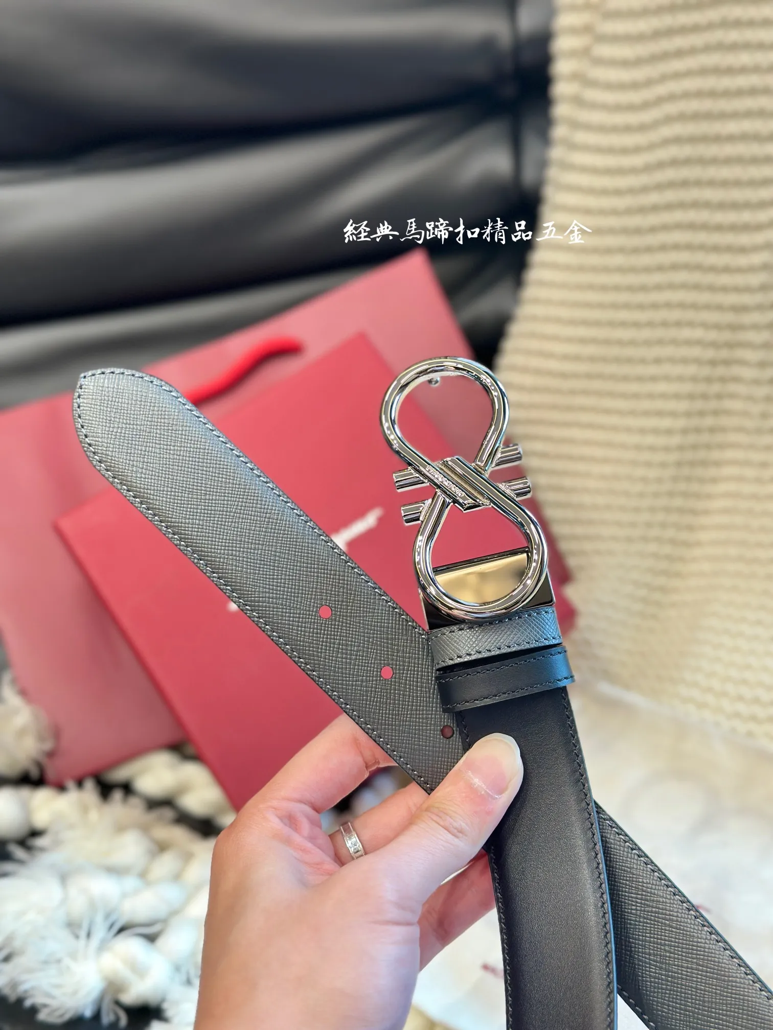 💰480💰Full package💰 💍Purchasing-grade FERRAGAMO⚡️🌹Smooth buckle belt 35MM wide⚡️🌹Double-sided imported first-layer cowhide, comfortable to the touch⚡️🌹Free cutting design
