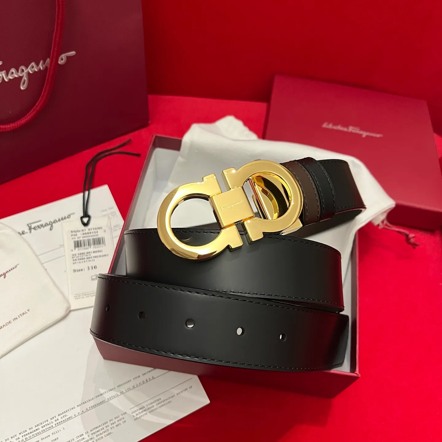💰440💰Full package💰 💍Purchasing-grade Ferragamo Double-sided Italian imported original black matching☕️New quality palladium-plated buckle Width 3.5cm Double-sided usable The belt is adjustable and can be cut as needed to achieve a slim fit