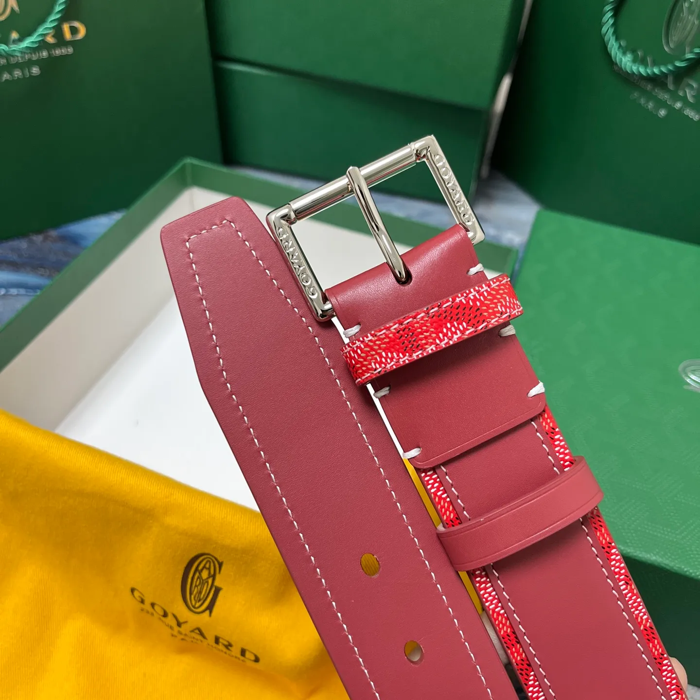 💰520💰Full package💰 💍Purchase level Goya belt is low-key luxury 🎈Width 4.0 Made of imported first-layer cowhide and dogtooth coated canvas The leather is soft and durable Handmade Pay attention to details Fine stitching Smooth edges Classic design Versatility Suitable for various occasions