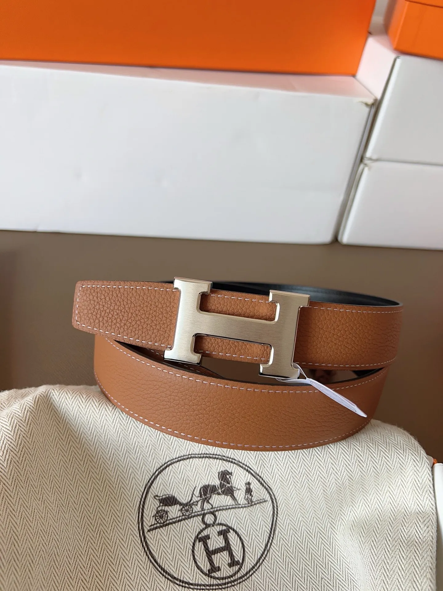 💰480💰Full set of packaging💰💍Purchase level Hermes "HERMES" new craftsmanship, original wiring 3.2cm, colors are black, earthy yellow, tin gray, coffee color, Prussian basket double-sided belt🇫🇷French original togo leather/A-grade steel buckle The quality is beyond doubt, there is no better, only the best,