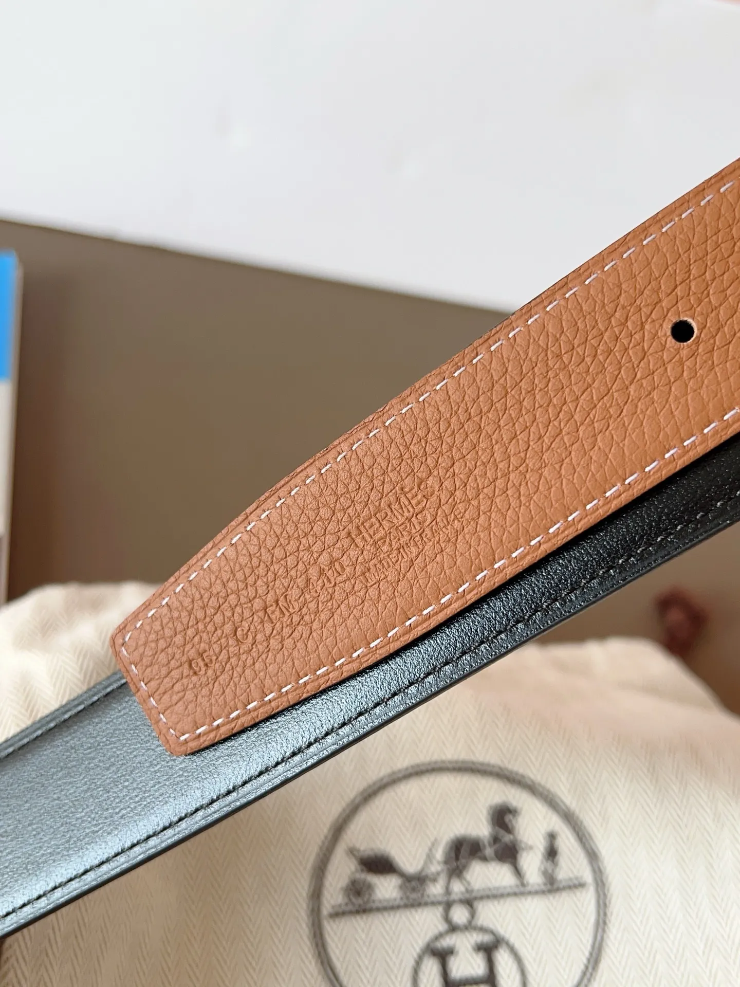 💰480💰Full set of packaging💰💍Purchase level Hermes "HERMES" new craftsmanship, original wiring 3.2cm, colors are black, earthy yellow, tin gray, coffee color, Prussian basket double-sided belt🇫🇷French original togo leather/A-grade steel buckle The quality is beyond doubt, there is no better, only the best,