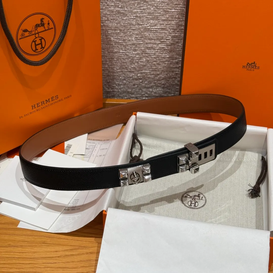💰560💰Full package💰 💍Purchase level Hermès ⚡️🌹Collier de Chien 32 belt Crocodile🐊 embossed calfskin belt with metal belt buckle. This Collier de Chien belt continues the rock style and has been upgraded. The narrow design highlights daily fashion. Width: 32mm