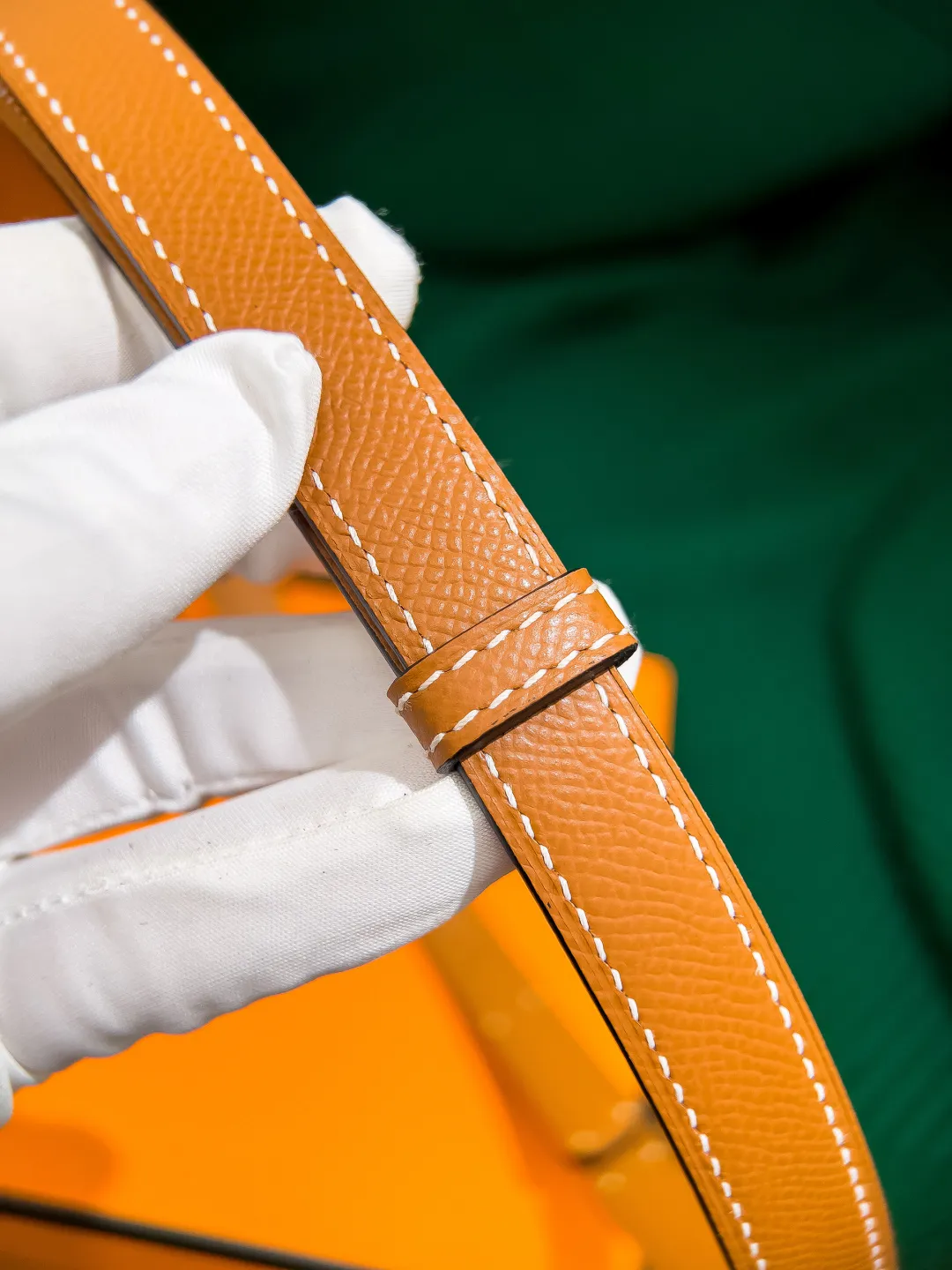💰498💰Full package💰 💍Purchase level Hermès ⚡️🌹Kelly classic women's belt Width 1.8cm Classic elastic belt (one size fits all) Top layer EP palm print calfskin with golden brown calfskin bottom, semi-hand-sewn. Stainless steel buckle (gold silver)