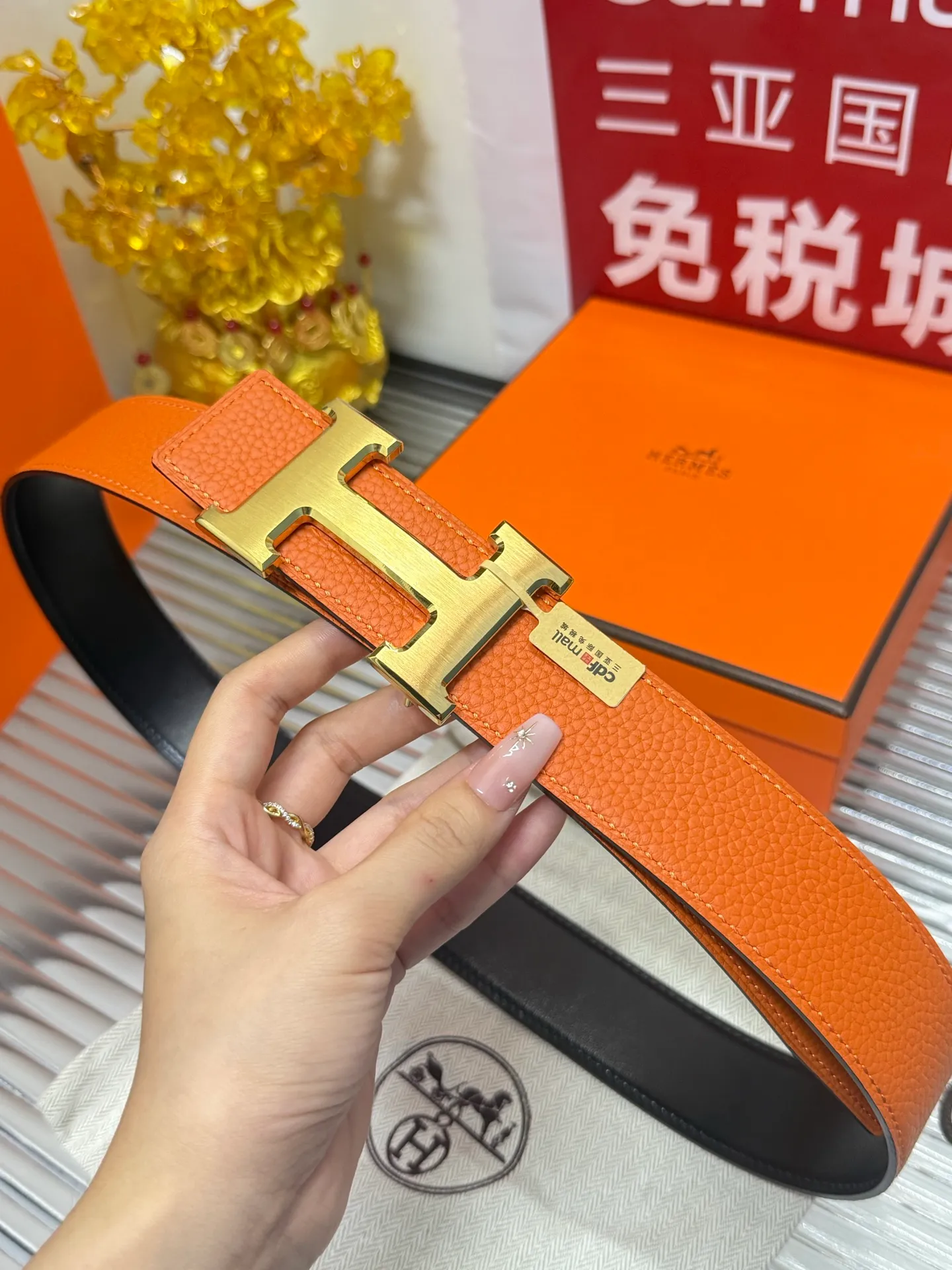 ✅Width: 𝟯.𝟴𝗰𝗺 ❑ Hermès « Comes with a full set of 🛍 original packaging at the counter » Original imported 𝐓𝐎𝐆𝐎 calfskin + fine pure steel ❑ Purchasing genuine goods · Fine and perfect wiring, exquisite and neat details ❗️Original high quality P480