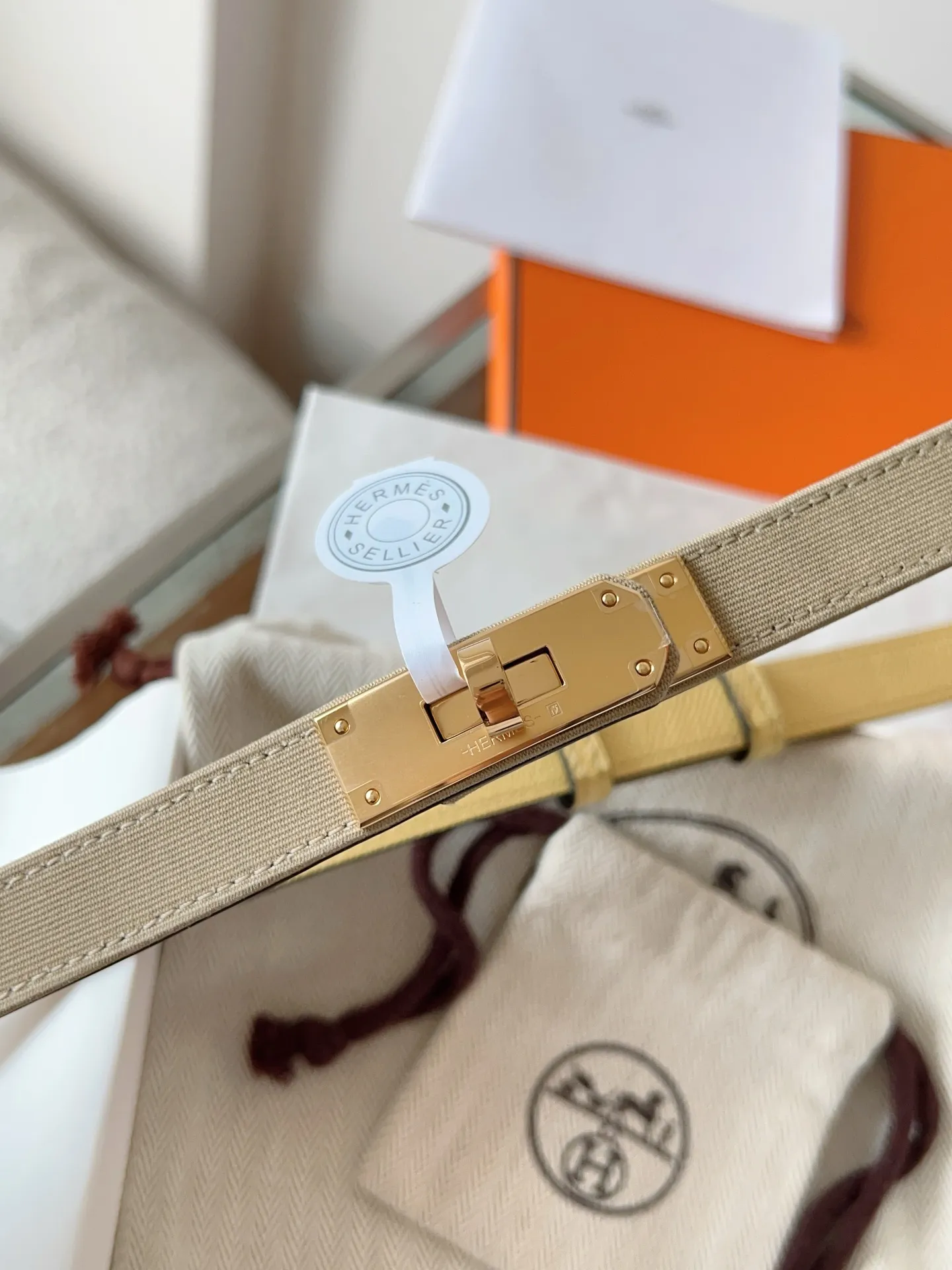 "HERMES" upgraded version 2025, brand new semi-handmade Kelly belt colors are black/gold/elephant gray/white/windbreaker rice (canvas) original EPSOM leather, the quality is beyond doubt