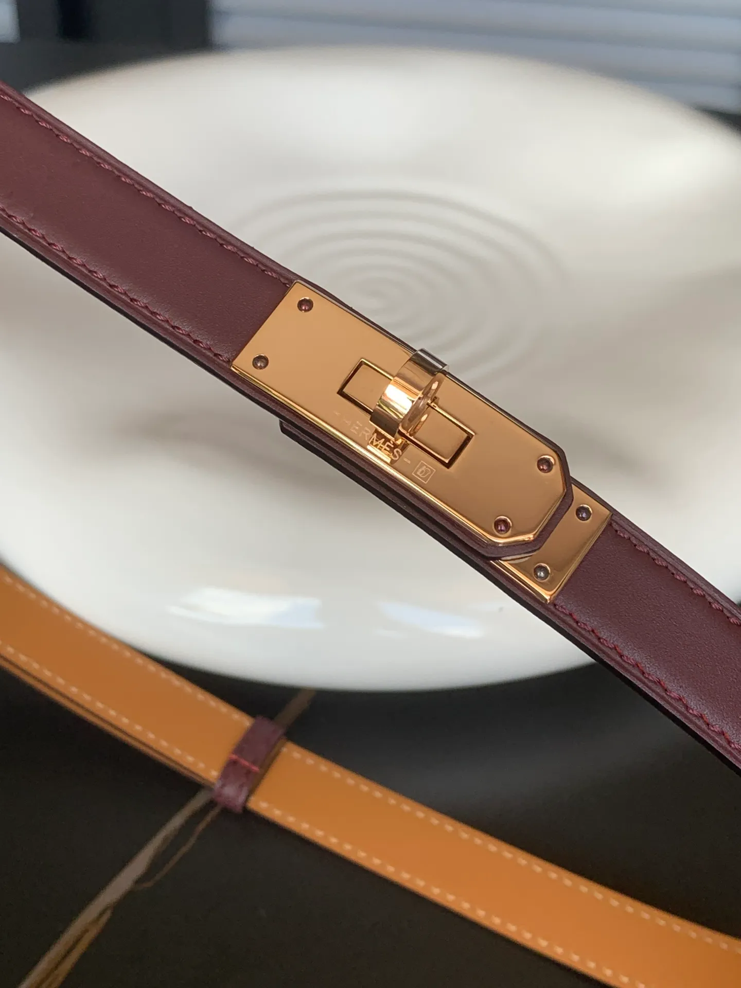💰498💰Full package💰 💍Purchasing-grade Hermes⚡️🌹Kelly EPSOM imported calfskin⚡️🌹Width 1.8Cm! Discount gold, silver and rose gold in 3⃣️ colors! Adjustable length, one size fits all! summer boutique