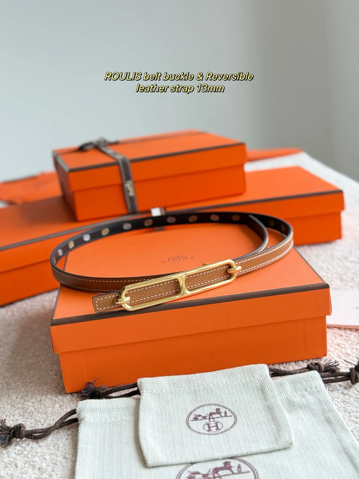 💰480💰Full set of packaging💰 💍Purchase level Hermès ❤️New style❤️ GAMMA boutique hardware with imported Epsom leather Width 13MM Hermes women's belt is highly praised for its exquisite craftsmanship, high-quality materials and classic design. It is the top choice for women's belts. It is simple and elegant. The product has a delicate feel. It is not only a practical accessory, but also adds highlights to the overall look.
