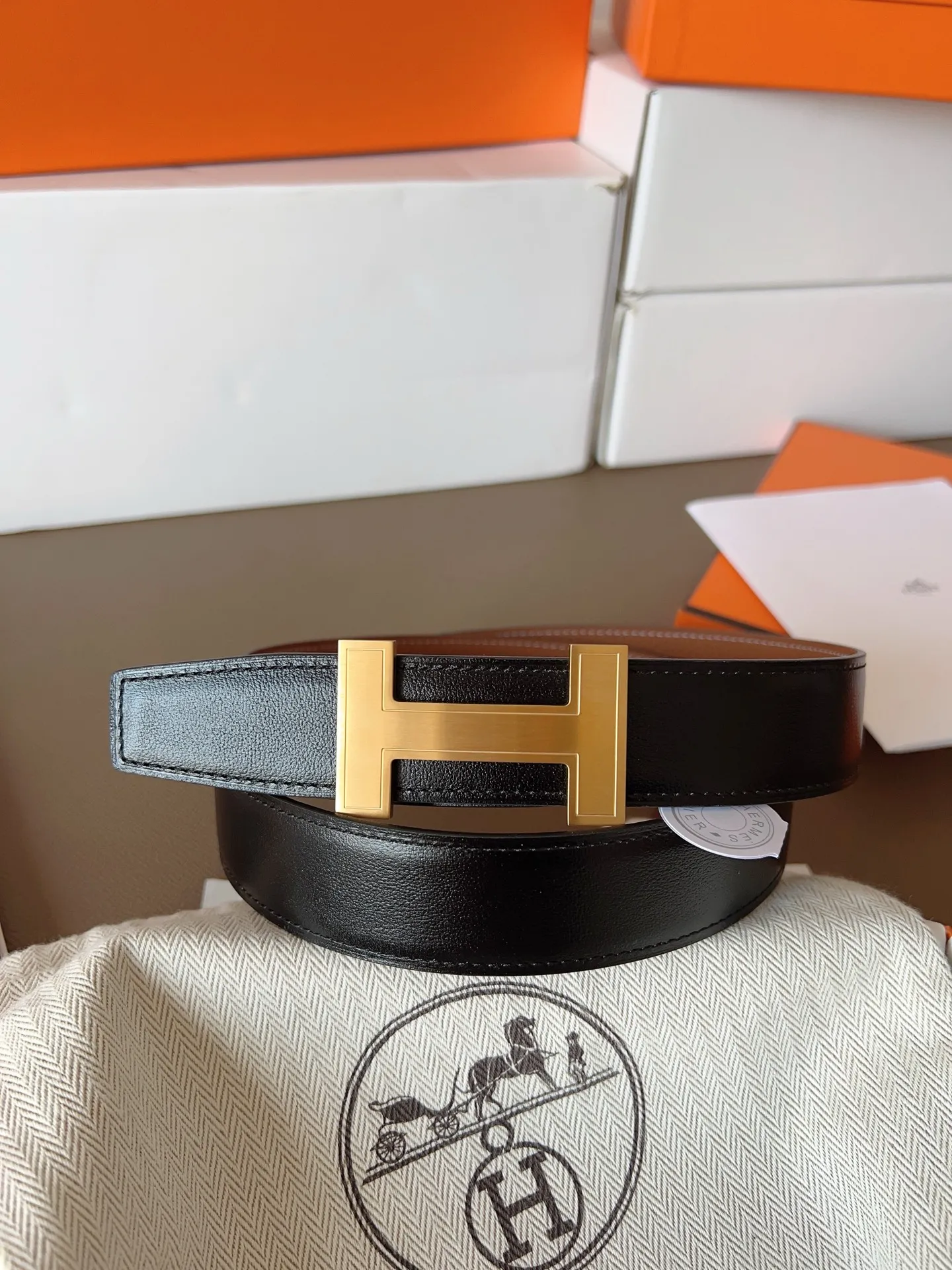 💰480💰Full set of packaging💰💍Purchase level Hermes "HERMES" new craftsmanship, original wiring 3.2cm, colors are black, earthy yellow, tin gray, coffee color, Prussian basket double-sided belt🇫🇷French original togo leather/A-grade steel buckle The quality is beyond doubt, there is no better, only the best,