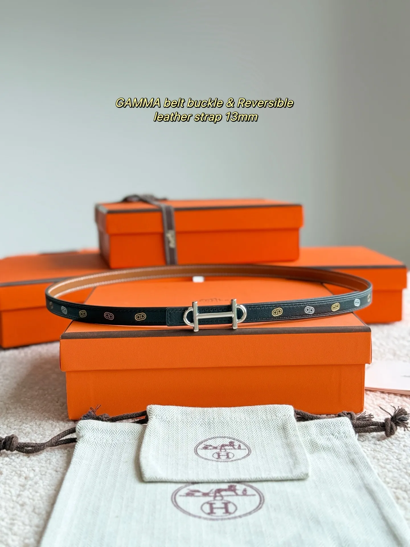 💰480💰Full set of packaging💰 💍Purchase level Hermès ❤️New style❤️ GAMMA boutique hardware with imported Epsom leather Width 13MM Hermes women's belt is highly praised for its exquisite craftsmanship, high-quality materials and classic design. It is the top choice for women's belts. It is simple and elegant. The product has a delicate feel. It is not only a practical accessory, but also adds highlights to the overall look.