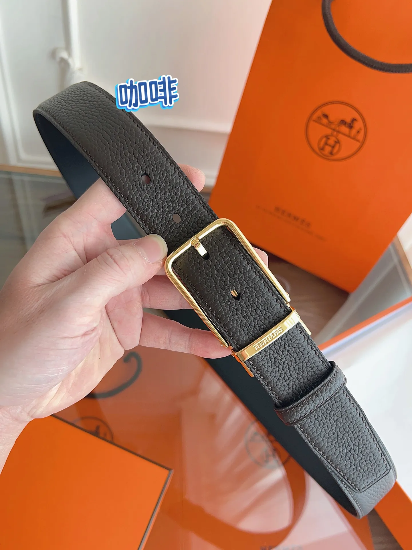💰480💰Full package💰 💍Purchasing grade Hermes HERMES⚡️🌹Latest design Purchasing quality The belt is made of imported high-quality Togo leather, with a fine steel metal traditional small pin buckle. The craftsmanship details are in place. Pay attention to details and never lose to details. Width 3.5cm