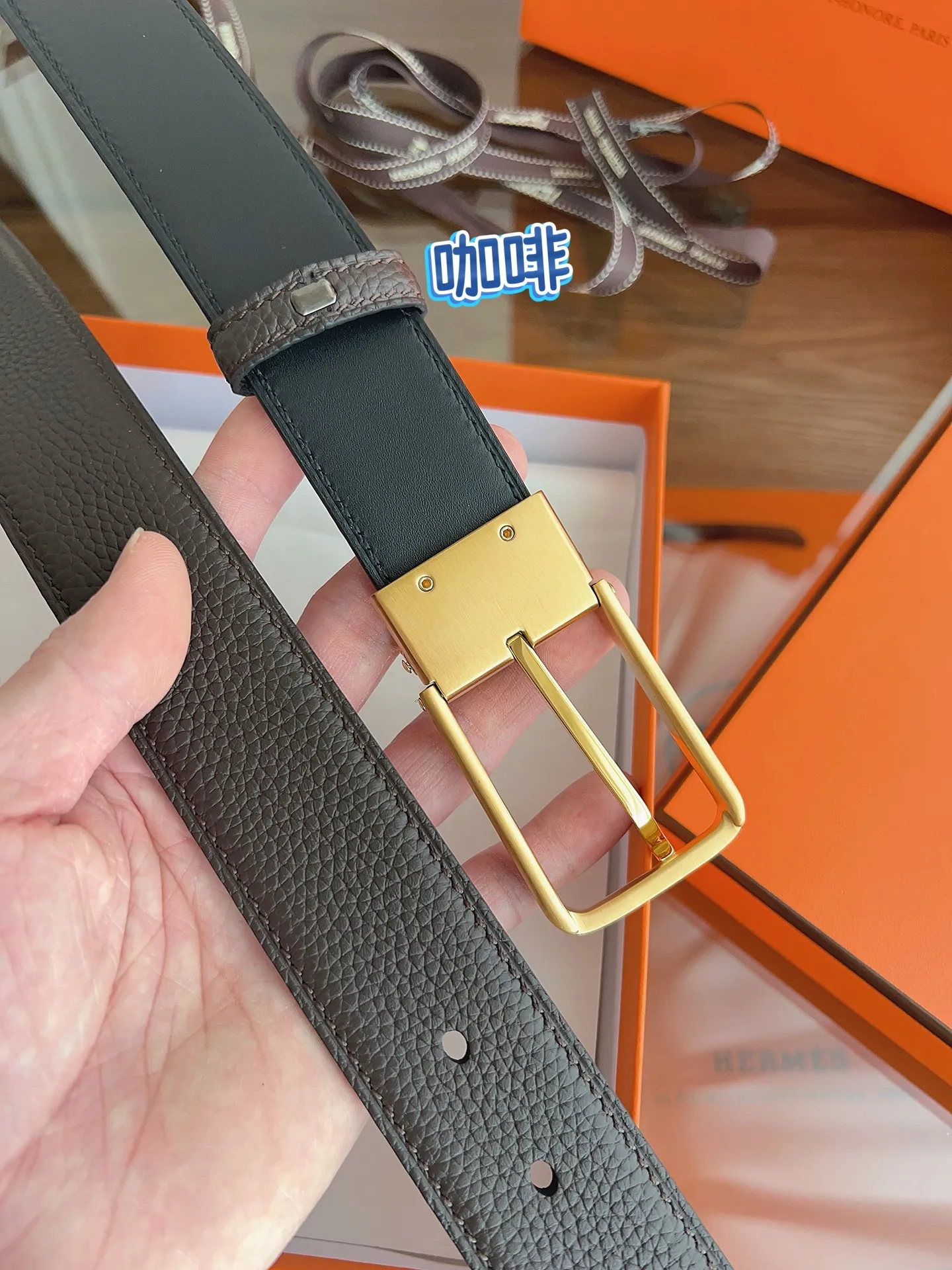 💰480💰Full package💰 💍Purchasing grade Hermes HERMES⚡️🌹Latest design Purchasing quality The belt is made of imported high-quality Togo leather, with a fine steel metal traditional small pin buckle. The craftsmanship details are in place. Pay attention to details and never lose to details. Width 3.5cm
