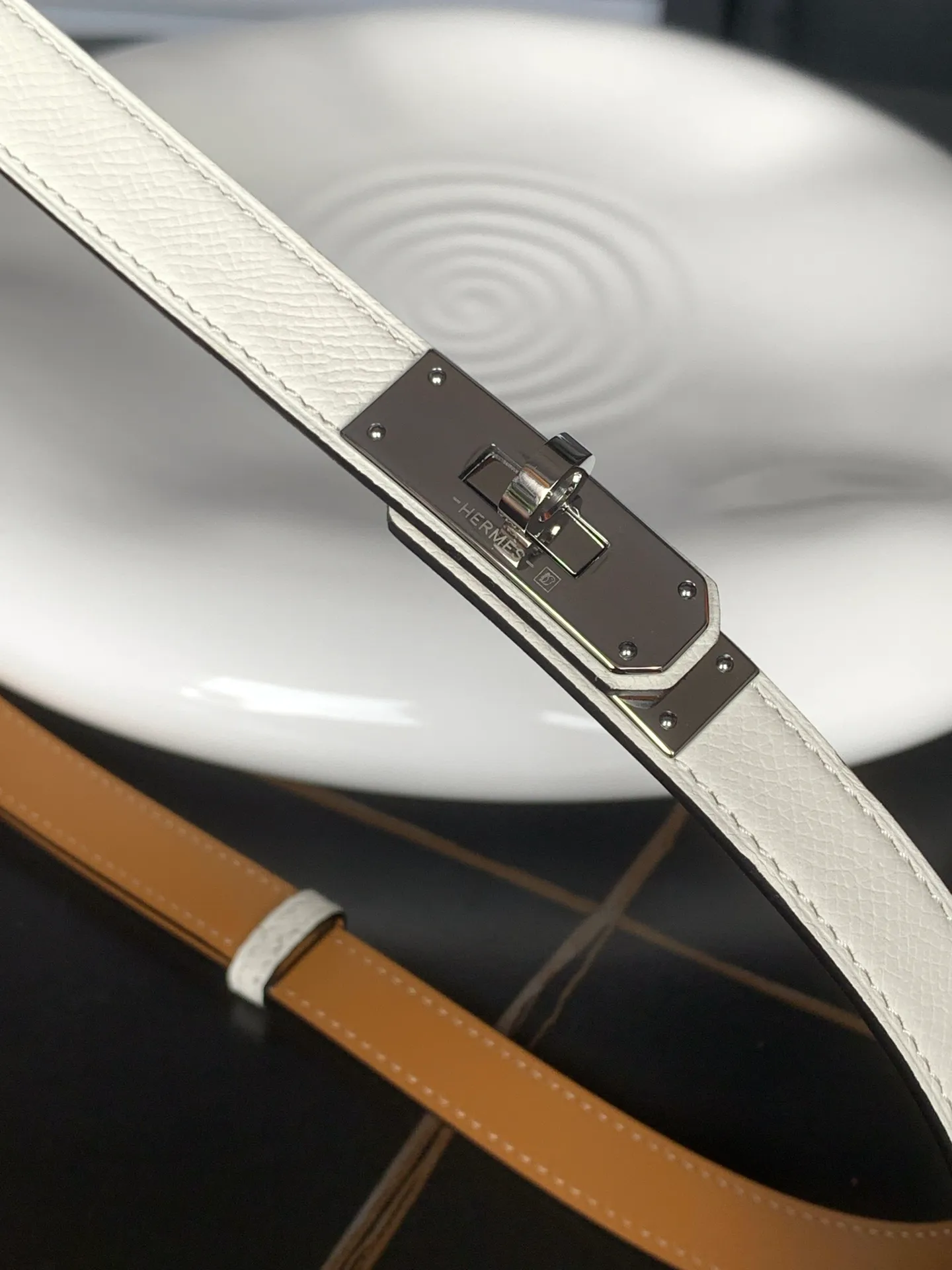 💰498💰Full package💰 💍Purchasing-grade Hermes⚡️🌹Kelly EPSOM imported calfskin⚡️🌹Width 1.8Cm! Discount gold, silver and rose gold in 3⃣️ colors! Adjustable length, one size fits all! summer boutique