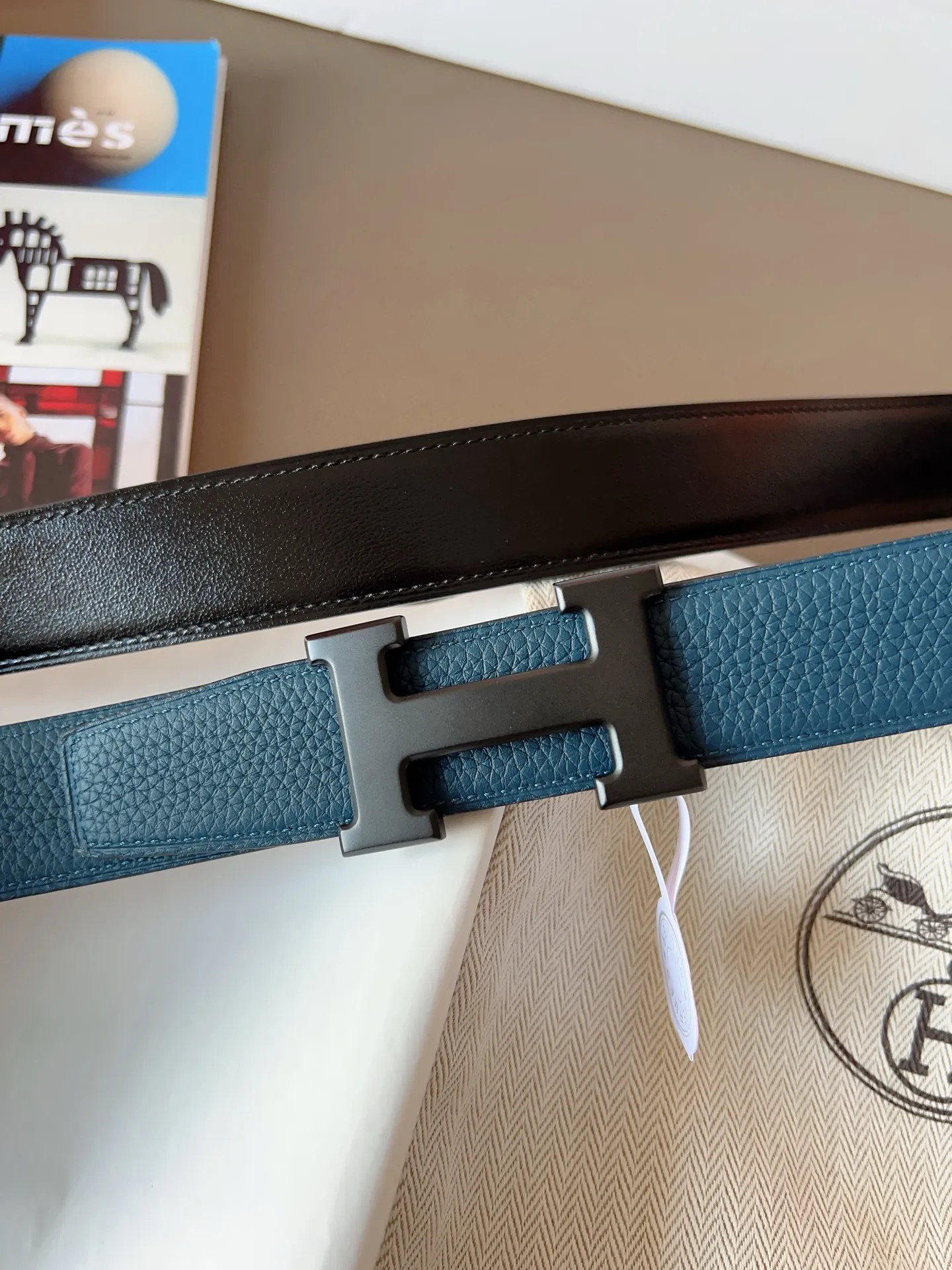 💰480💰Full set of packaging💰💍Purchase level Hermes "HERMES" new craftsmanship, original wiring 3.2cm, colors are black, earthy yellow, tin gray, coffee color, Prussian basket double-sided belt🇫🇷French original togo leather/A-grade steel buckle The quality is beyond doubt, there is no better, only the best,