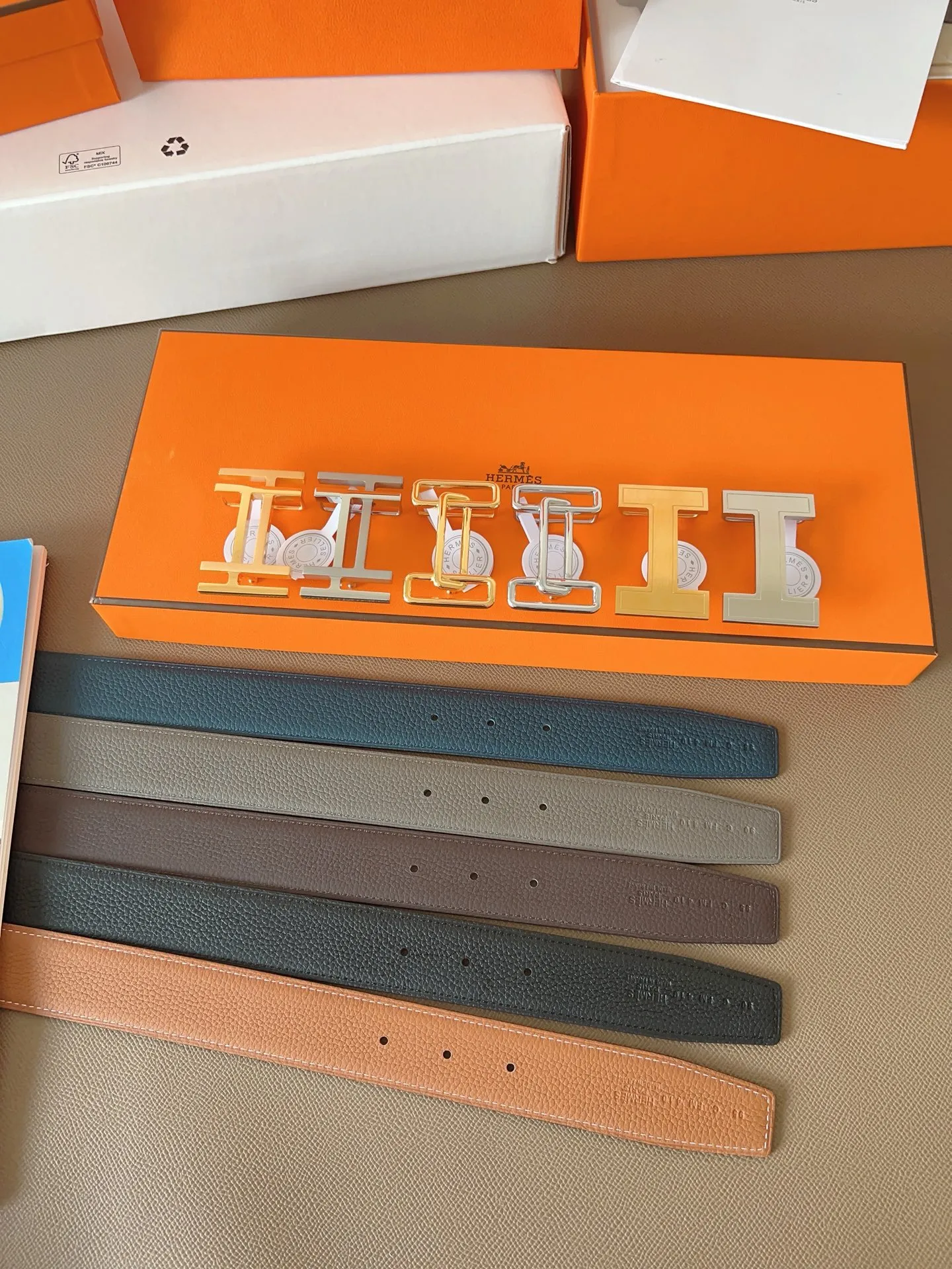 💰480💰Full set of packaging💰💍Purchase level Hermes "HERMES" new craftsmanship, original wiring 3.2cm, colors are black, earthy yellow, tin gray, coffee color, Prussian basket double-sided belt🇫🇷French original togo leather/A-grade steel buckle The quality is beyond doubt, there is no better, only the best,