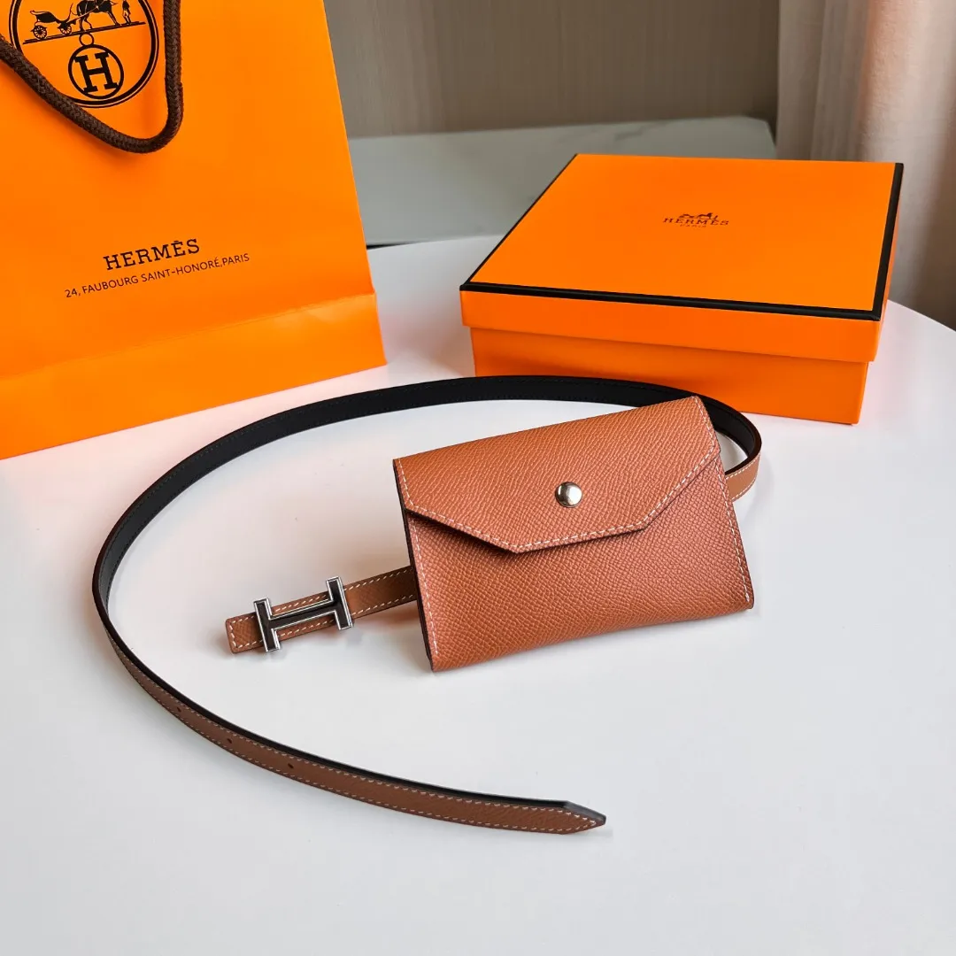 💍Purchasing agent Hermes official website version 1.3cm women's model 316 scalpel steel vacuum gold-plated stainless steel buckle [love] [love] P520💰 Buyer's experience: Kelly has always been a favorite element in the fashion circle, loved by all the experts! Hurry up and give your small waist a pair with a small bag, 75 to 100cm euros