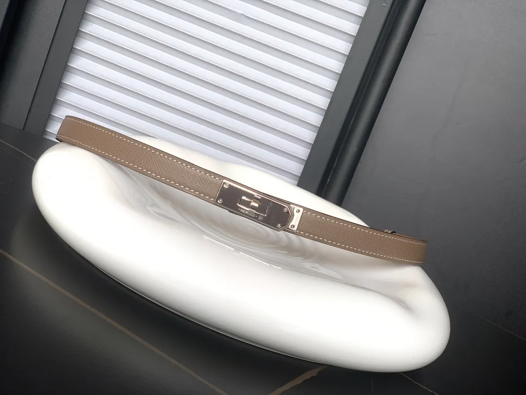 💰498💰Full package💰 💍Purchasing-grade Hermes⚡️🌹Kelly EPSOM imported calfskin⚡️🌹Width 1.8Cm! Discount gold, silver and rose gold in 3⃣️ colors! Adjustable length, one size fits all! summer boutique