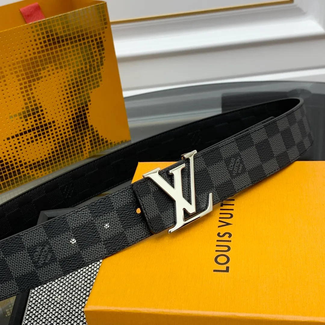 💰480💰Full package💰 💍Purchasing-grade LV⚡️🌹Donkey Brand👀New men's belt Width 4cm ⚡️🌹Customized canvas fabric decorated with new pattern effect (pure color) Set off imported calfskin color base with exquisite letter buckle, great feel⚡️🌹Paired with the latest original gift box from the counter