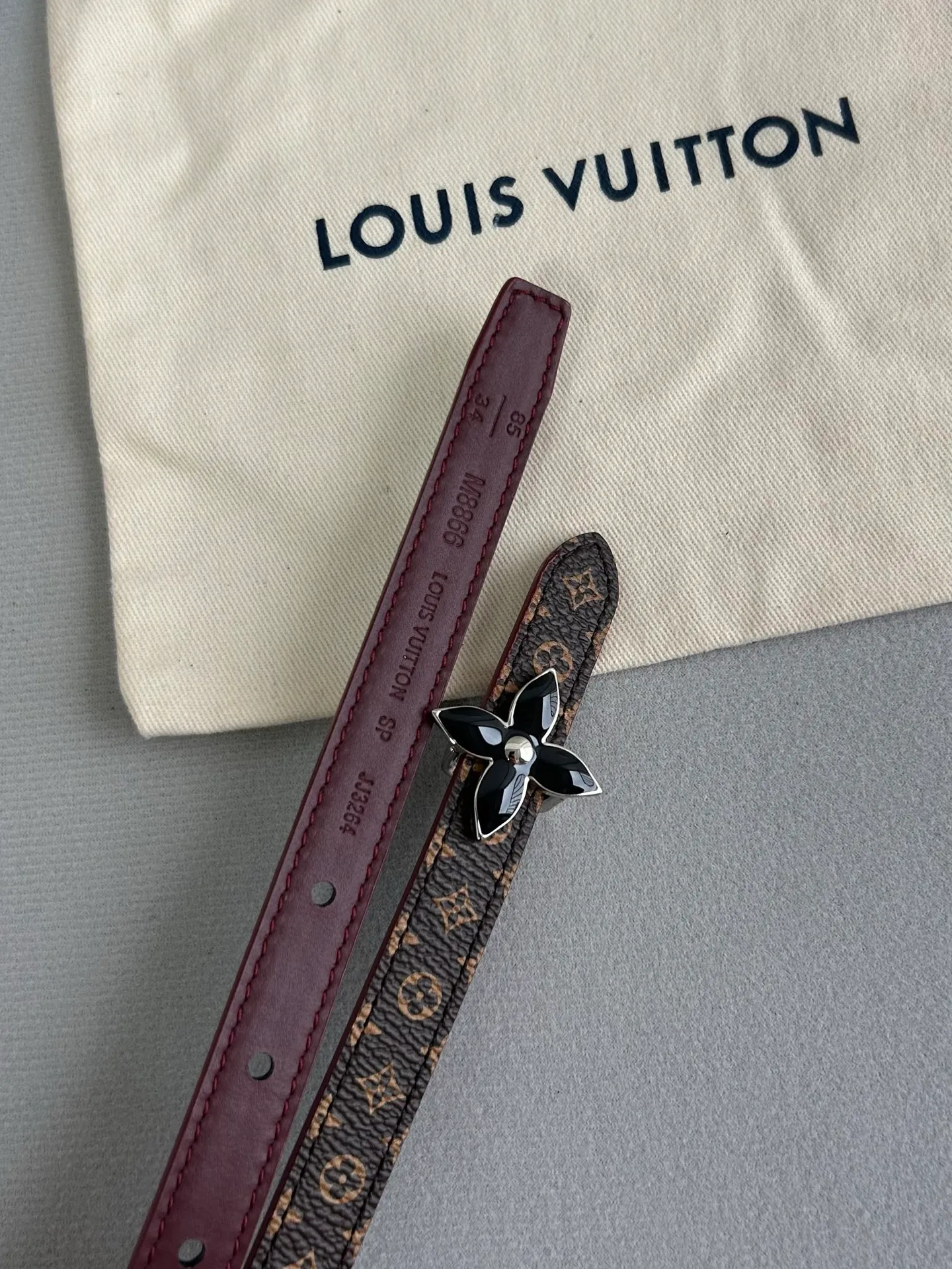💰440💰Full package💰 💍Purchase grade LV Louis Vuitton⚡️🌹1.5cm double-sided belt, counter quality, double-sided use. Pure copper hardware buckle. Accessories loved by the brand’s brilliant classic designs