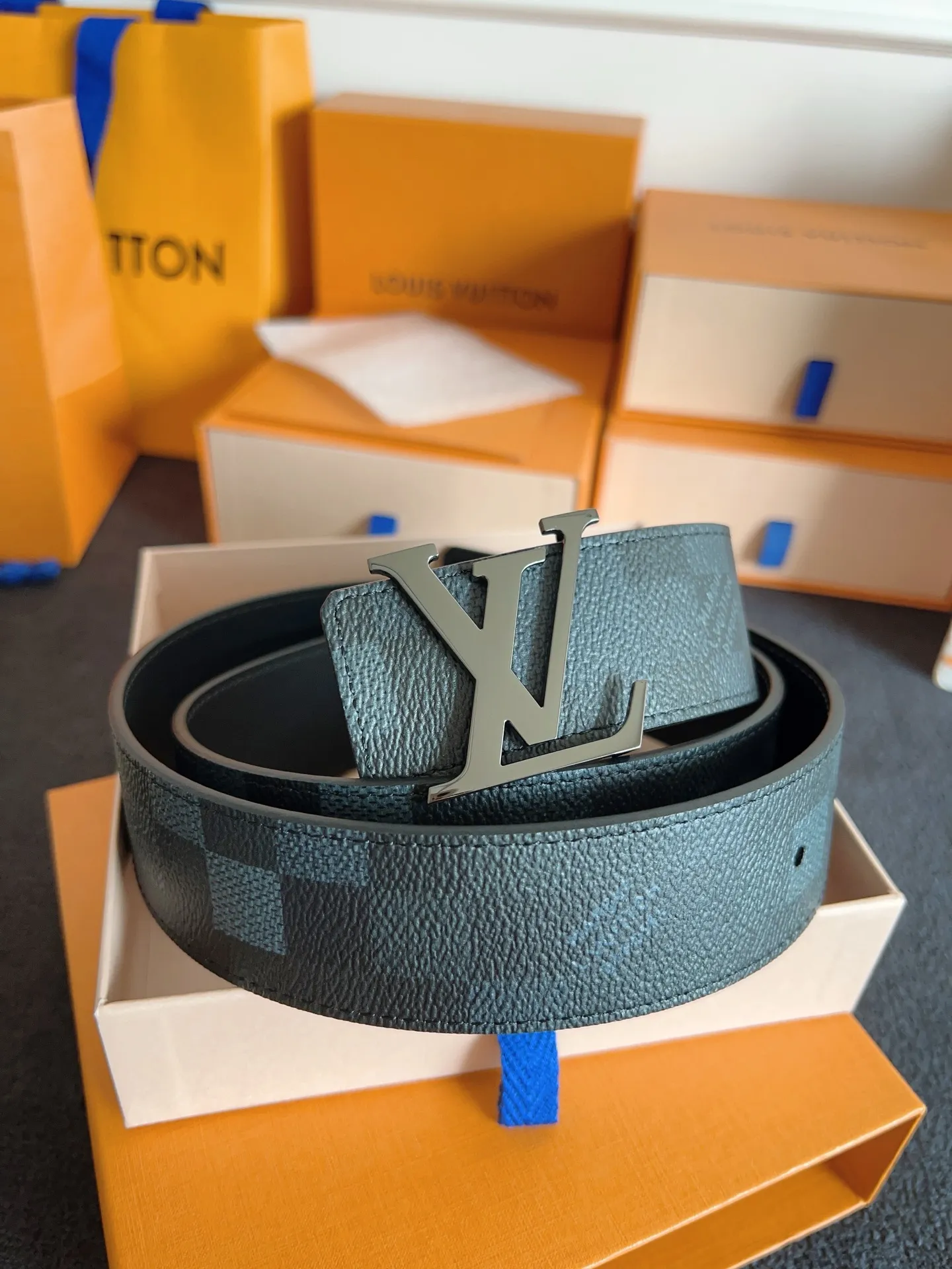 💰480💰Full package💰 💍Purchase level Lv new~🤩Lvjia France🇫🇷Original leather 🇮🇹Imported original calfskin bottom Size 4.0cm Premium hardware Imported furnace hardware