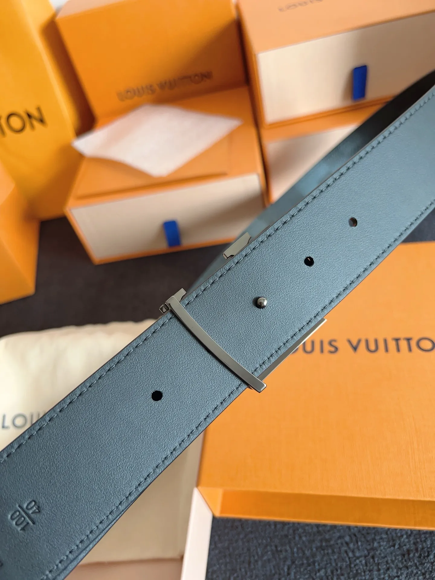 💰480💰Full package💰 💍purchasing grade LV France🇫🇷original leather⚡️🌹embossed with Italian🇮🇹imported original calfskin bottom⚡️🌹size 4.0cm fine hardware imported furnace hardware⚡️🌹M8958