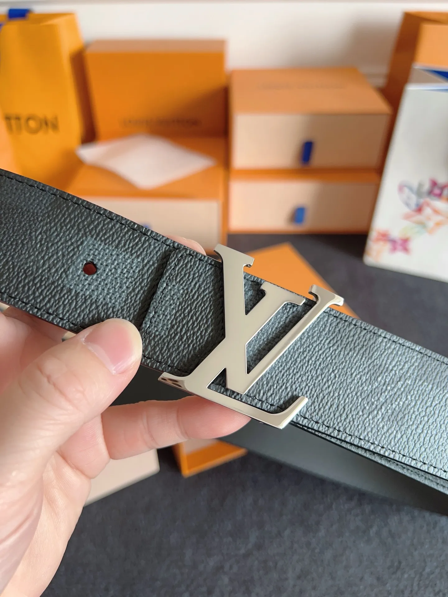 💰480💰Full package💰 💍Purchase level Lv new~🤩Lvjia France🇫🇷Original leather 🇮🇹Imported original calfskin bottom Size 4.0cm Premium hardware Imported furnace hardware