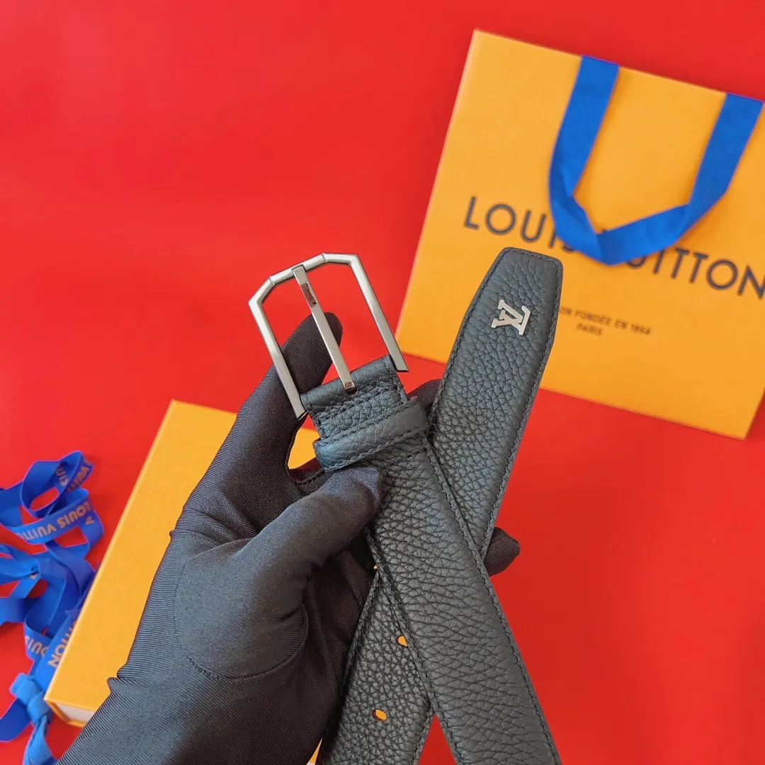 💰520💰Full package💰 💍Purchasing-grade LV launches new 3.5cm wide M8632, new style pin buckle.