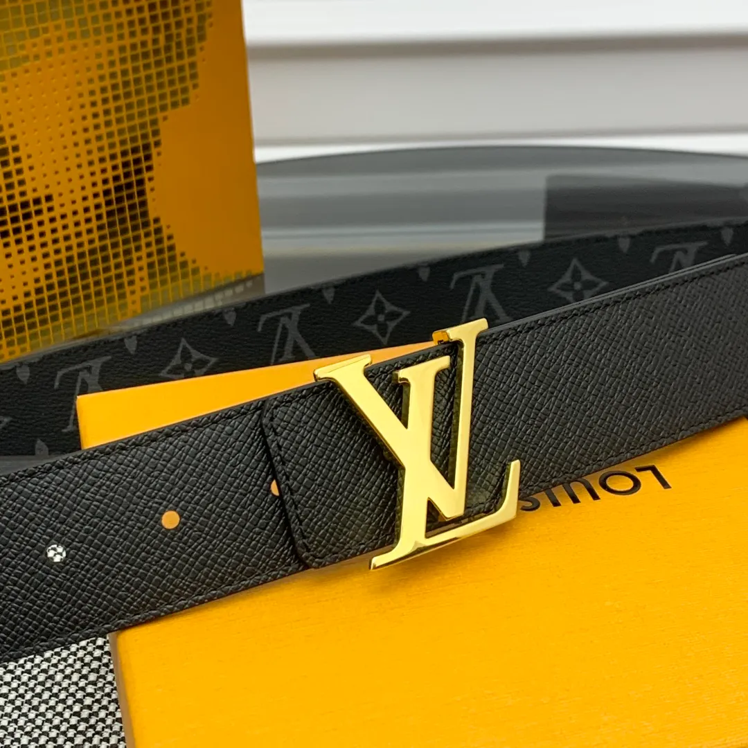 💰440💰Full package💰 💍Purchasing-grade Lv donkey brand👀⚡️🌹New men's belt Width 4cm Customized canvas fabric decorated with new pattern effect (pure color) ⚡️🌹Set off the imported calfskin color base Paired with exquisite letter buckle, great feel ⚡️🌹