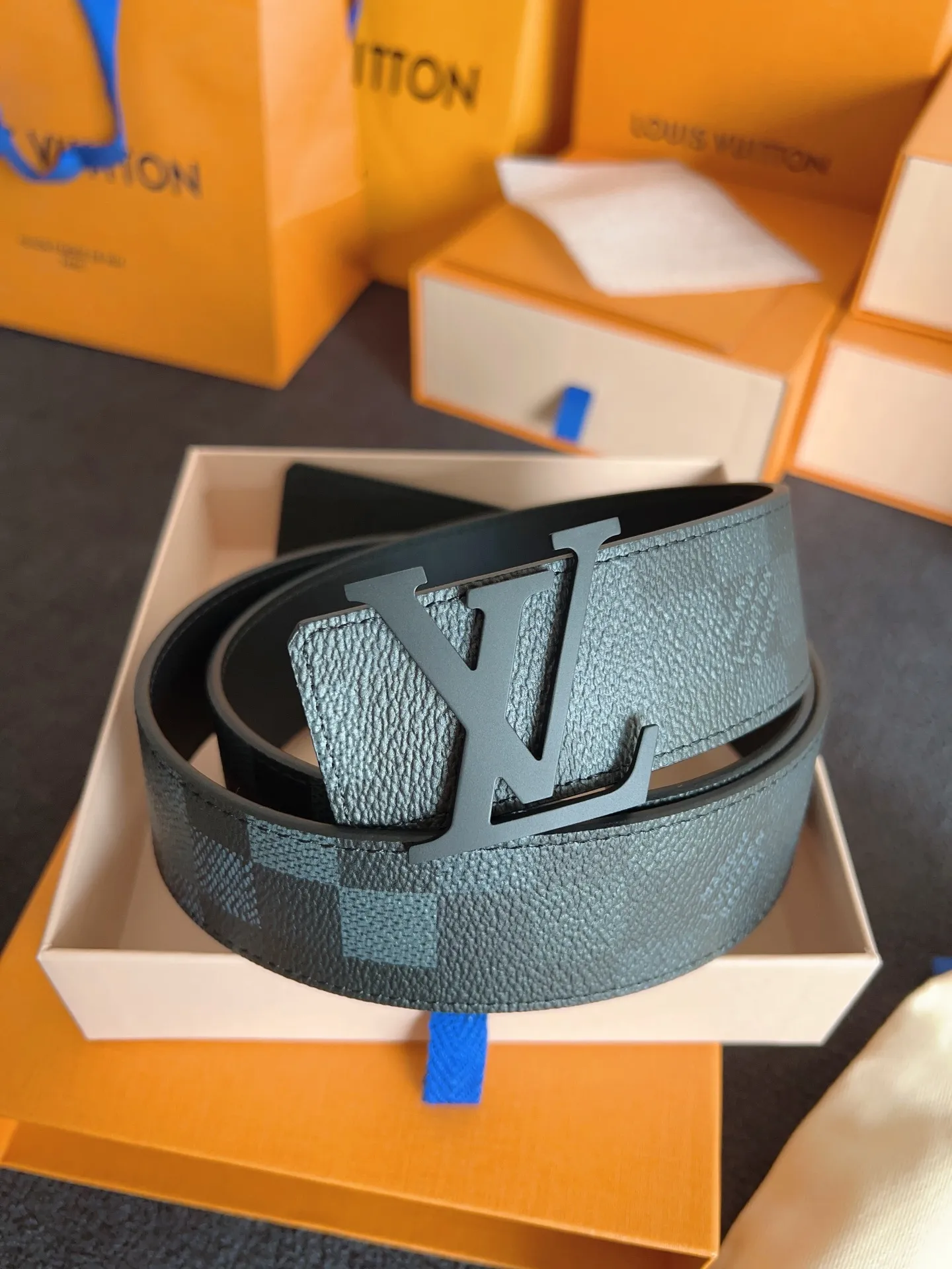 💰480💰Full package💰 💍Purchase level Lv new~🤩Lvjia France🇫🇷Original leather 🇮🇹Imported original calfskin bottom Size 4.0cm Premium hardware Imported furnace hardware